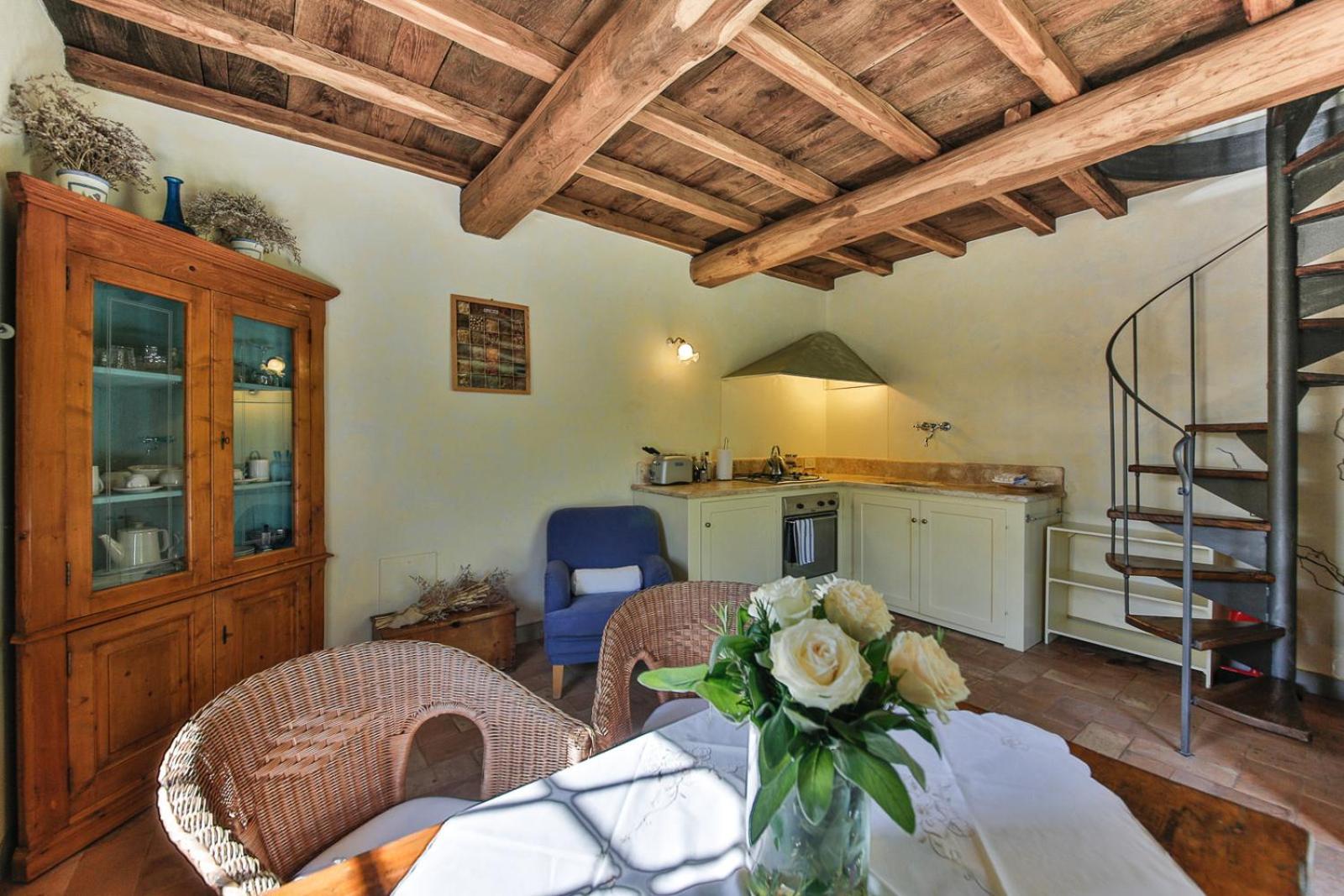 One-Bedroom Apartment - Split Level - Photo 3