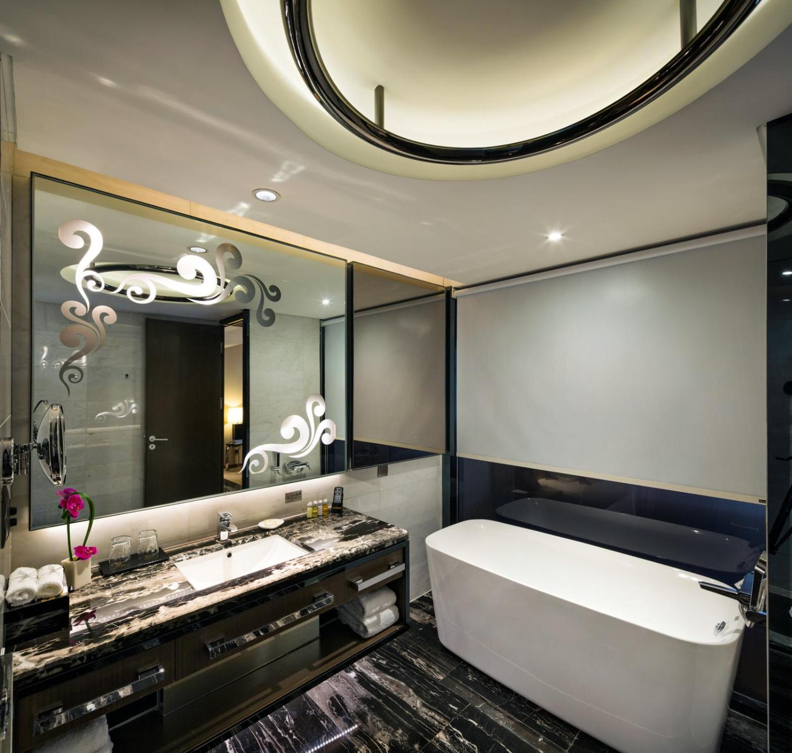 Grand King Room