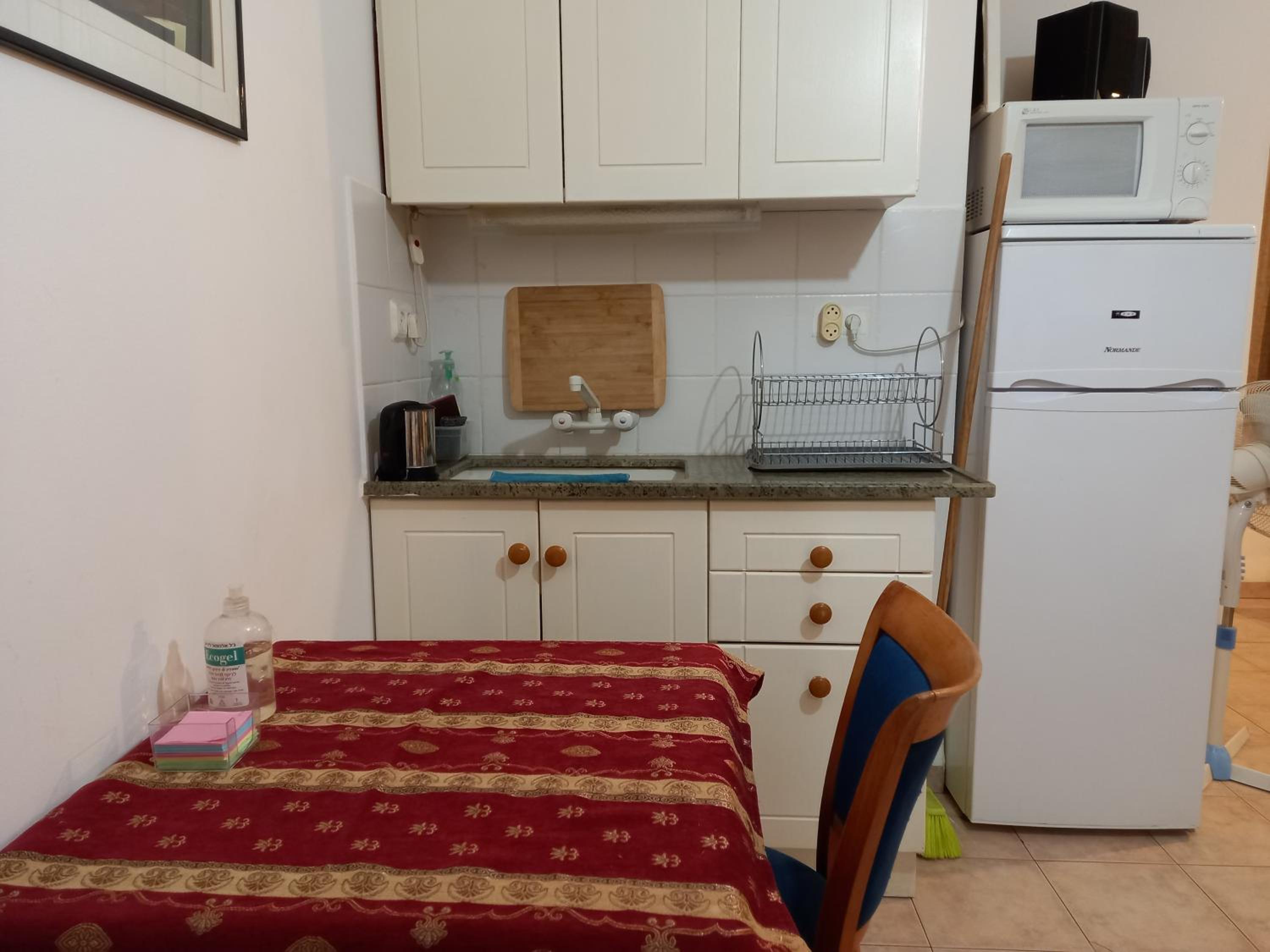 One-Bedroom Apartment - Photo 26