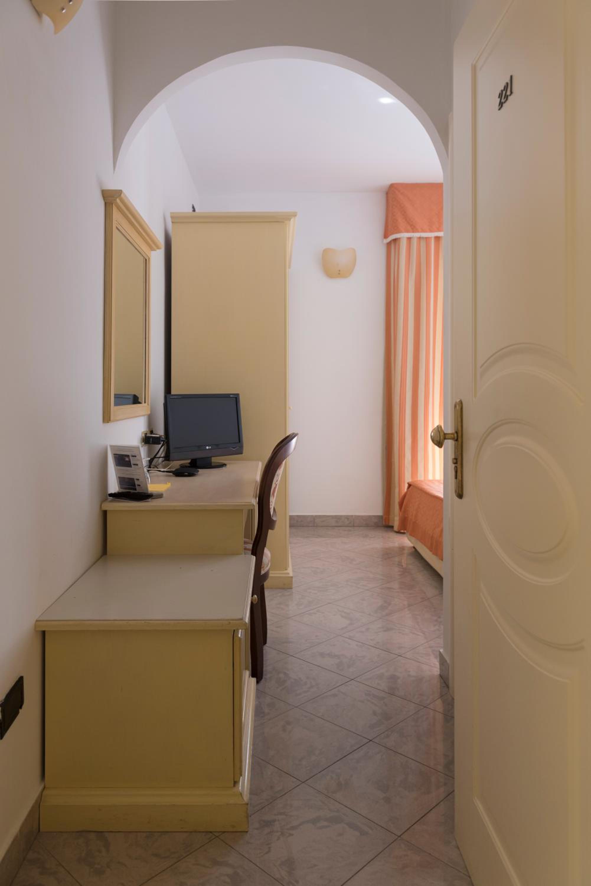 Single Room