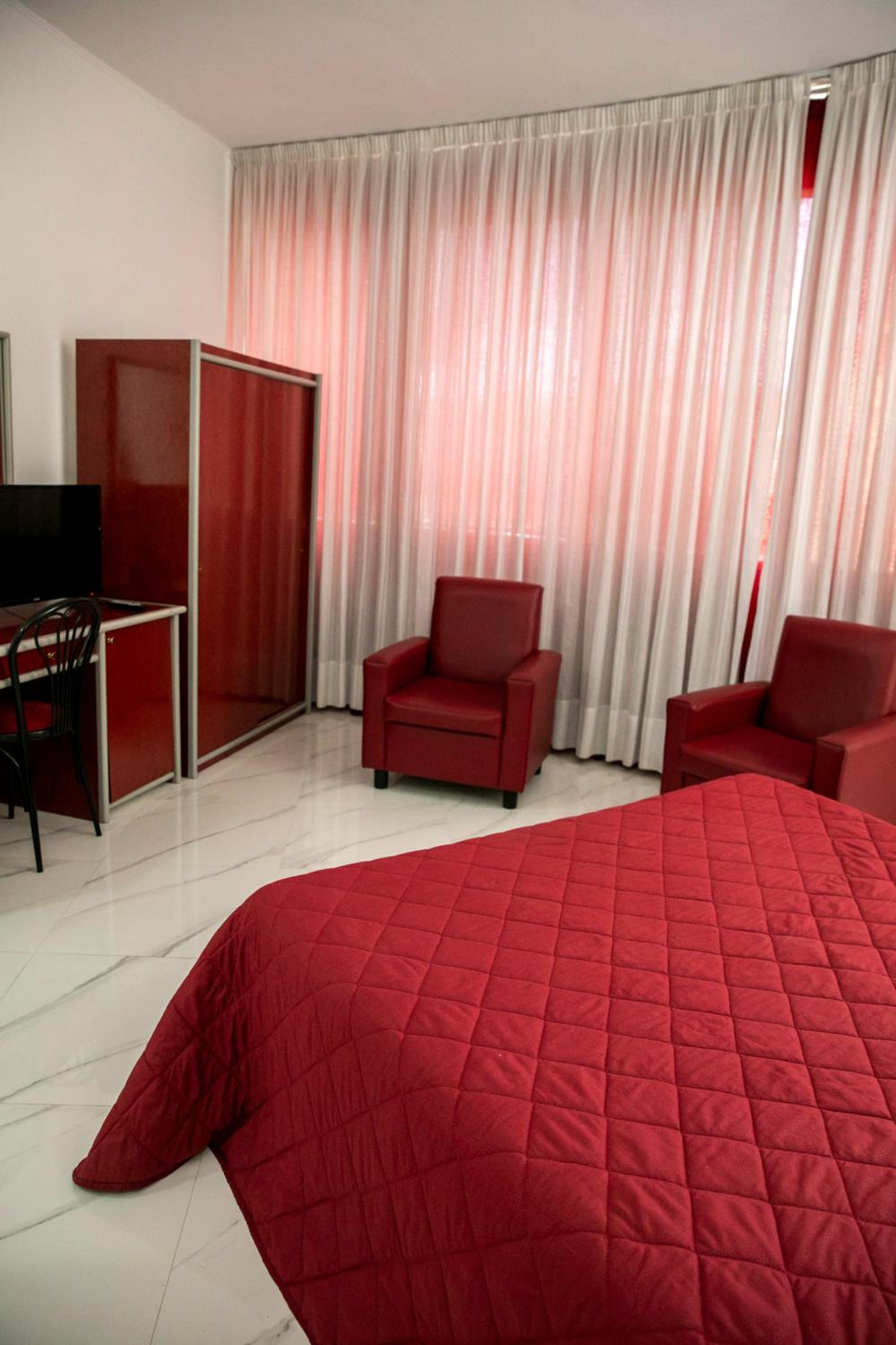 Deluxe Double Room - Photo 5