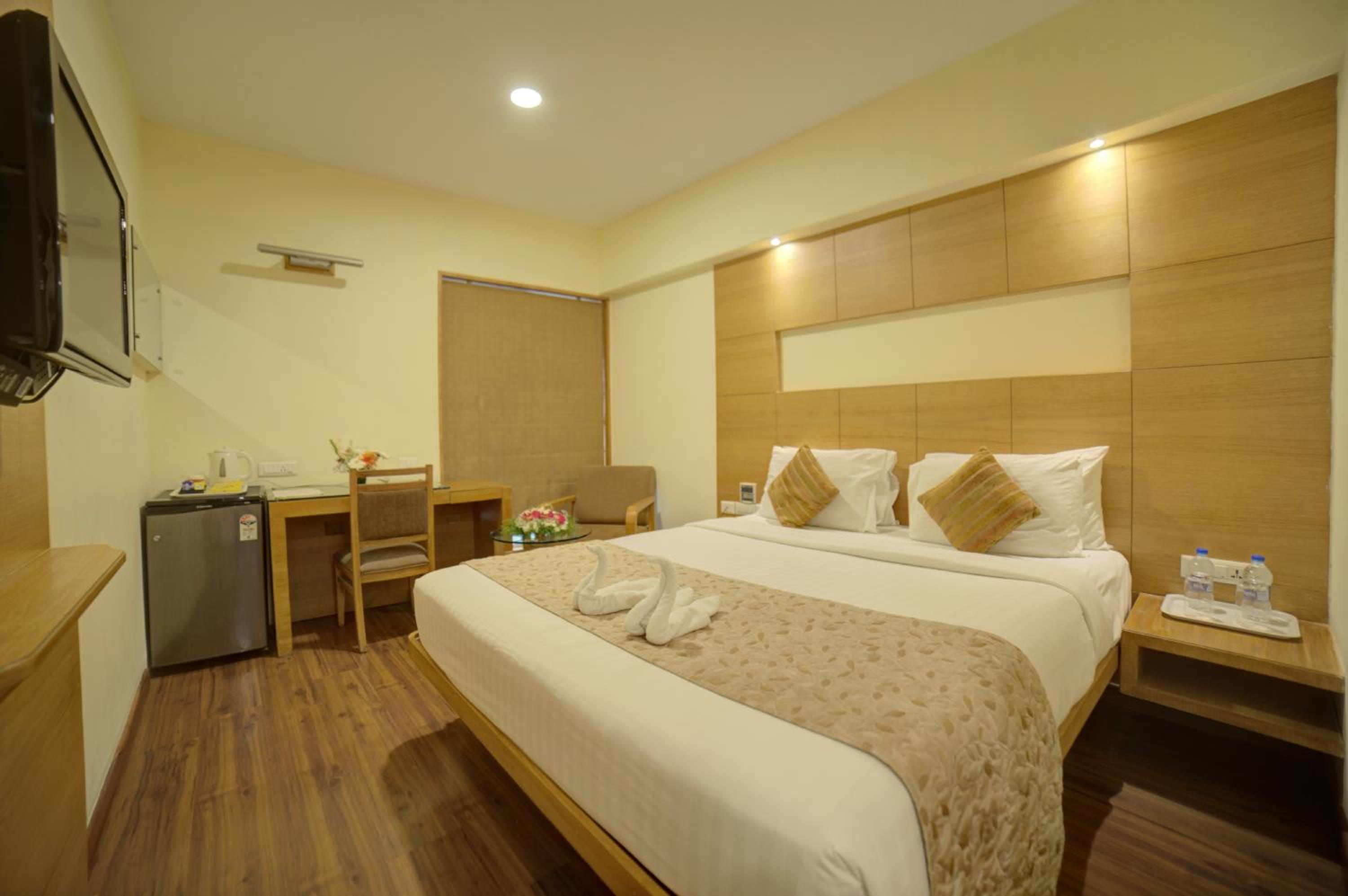 Superior King Room - Photo 4