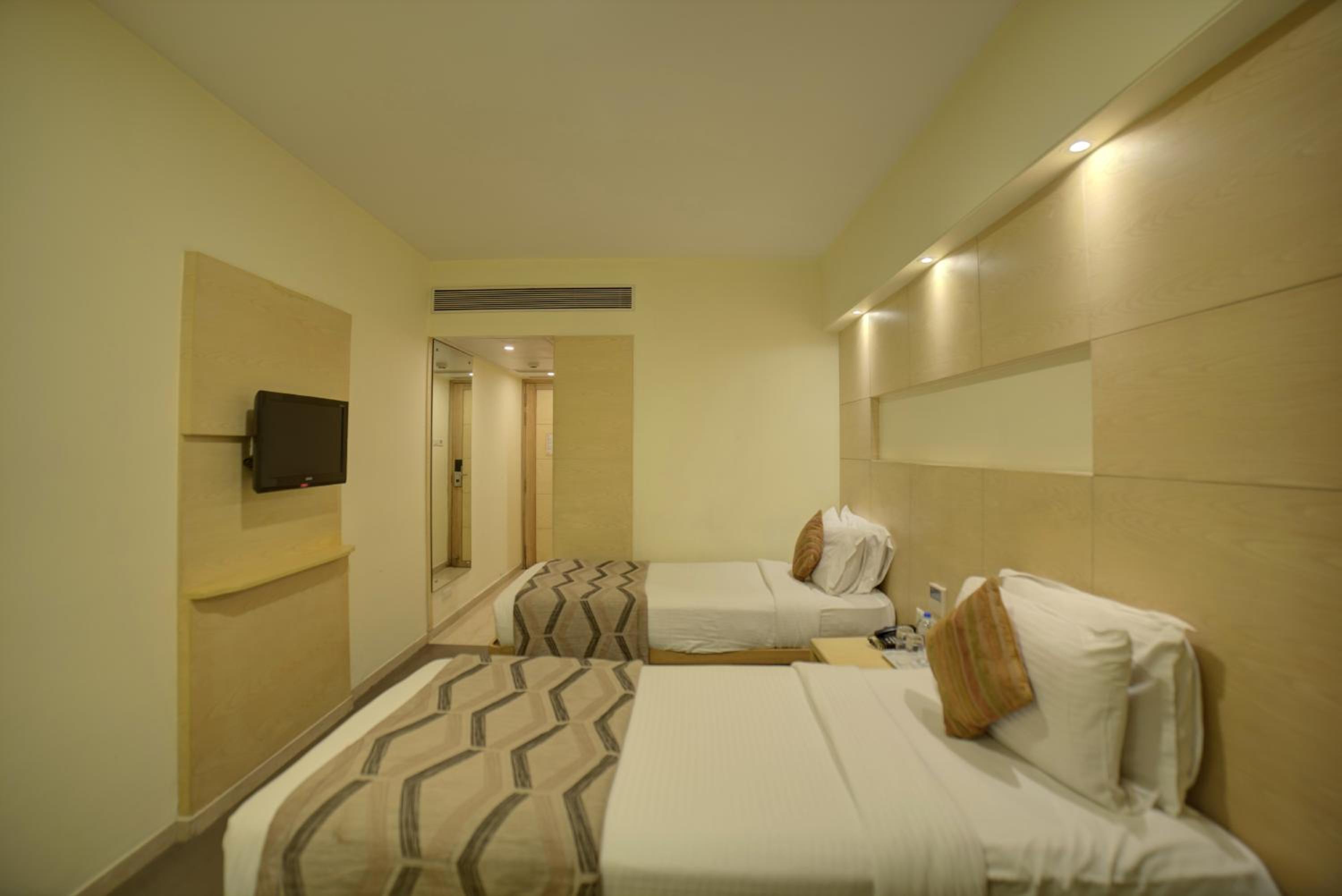 Superior Twin Room - Photo 4