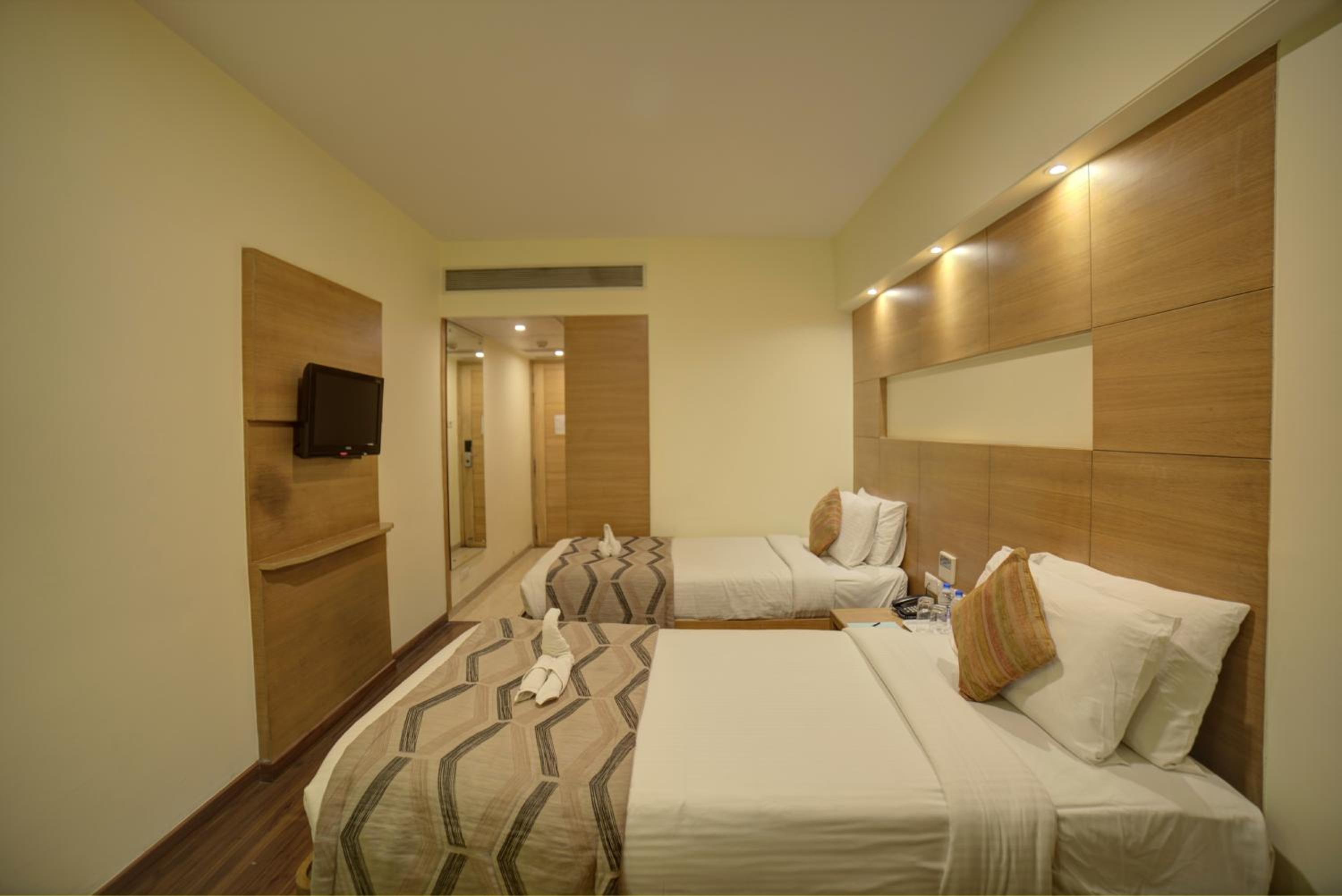 Superior Twin Room - Photo 2
