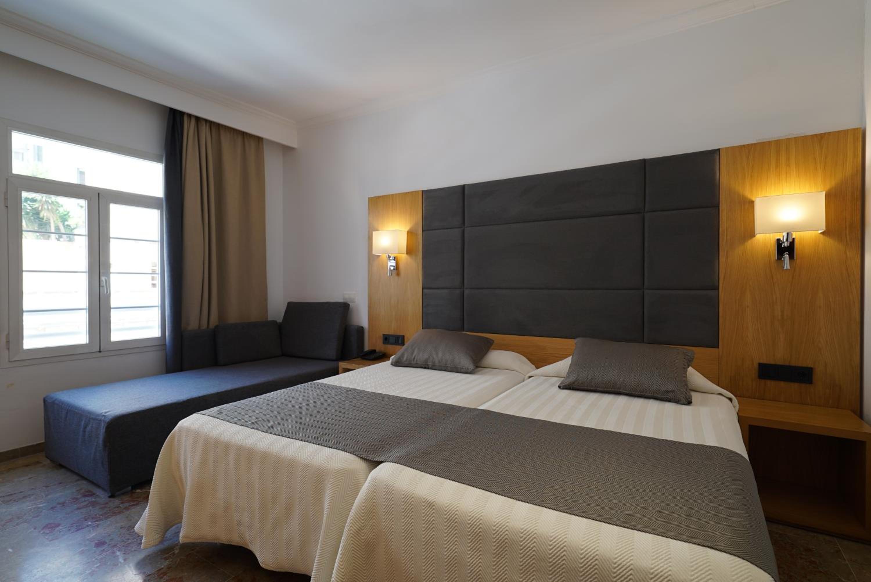 Triple Room - Photo 8