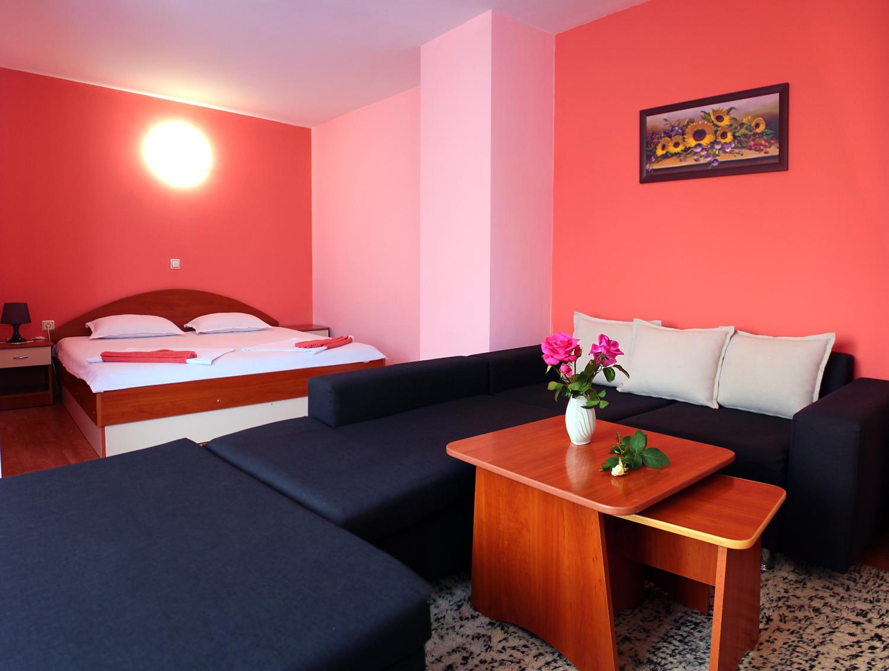 Family Suite (2 Adults + 2 Children) photo 1