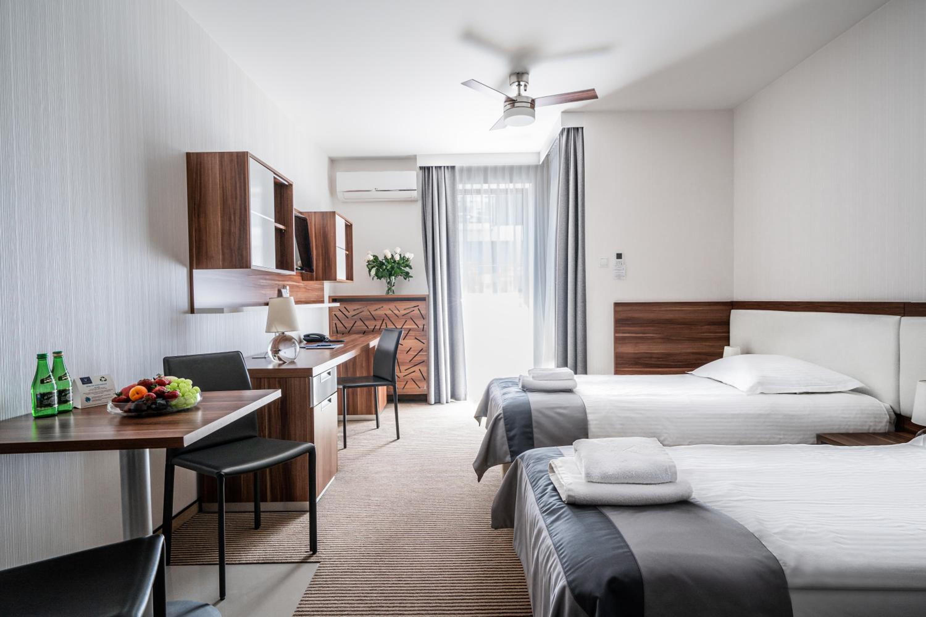 Classic Studio Apartment with balcony - Photo 1