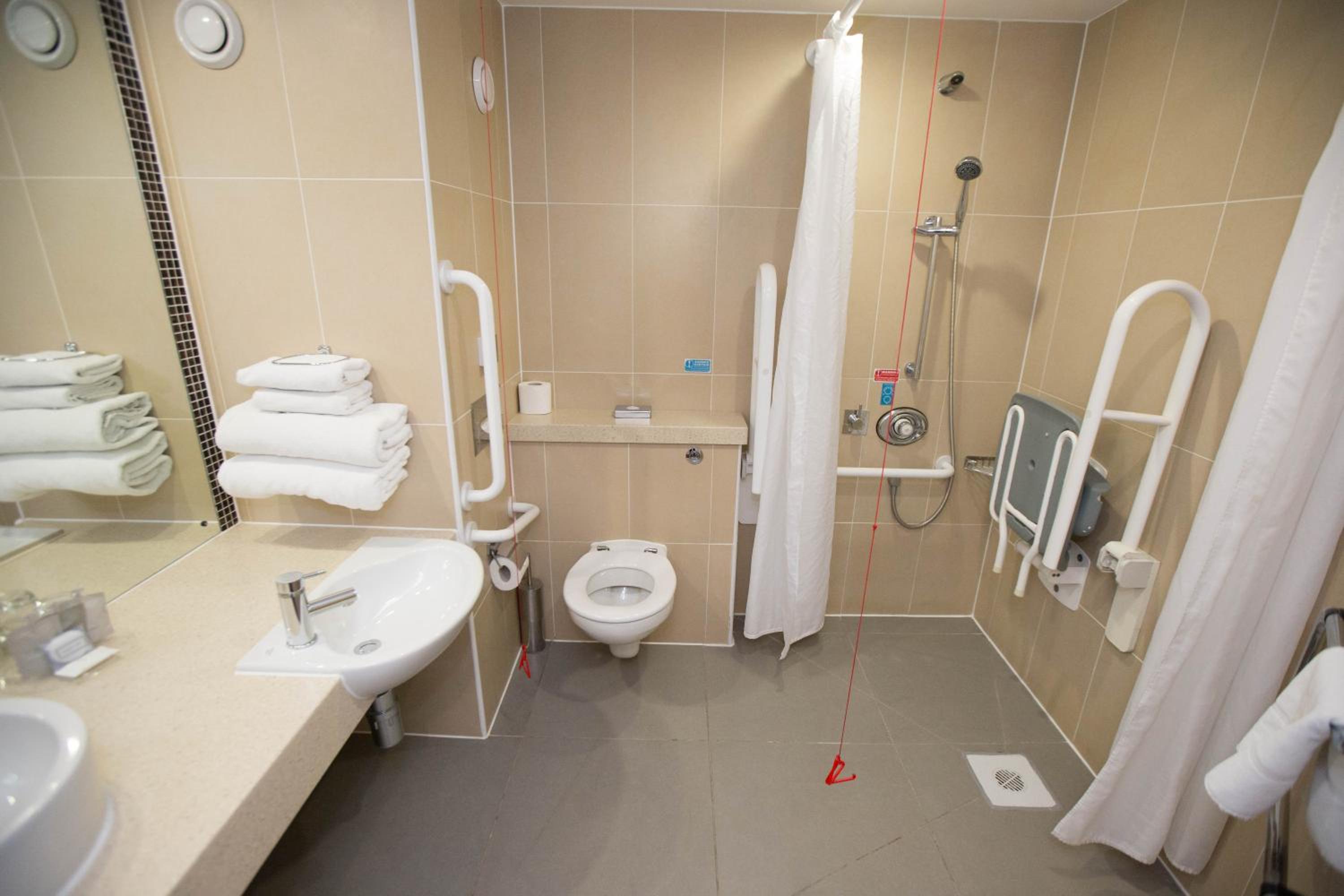 Double Room - Disability Access - Photo 6