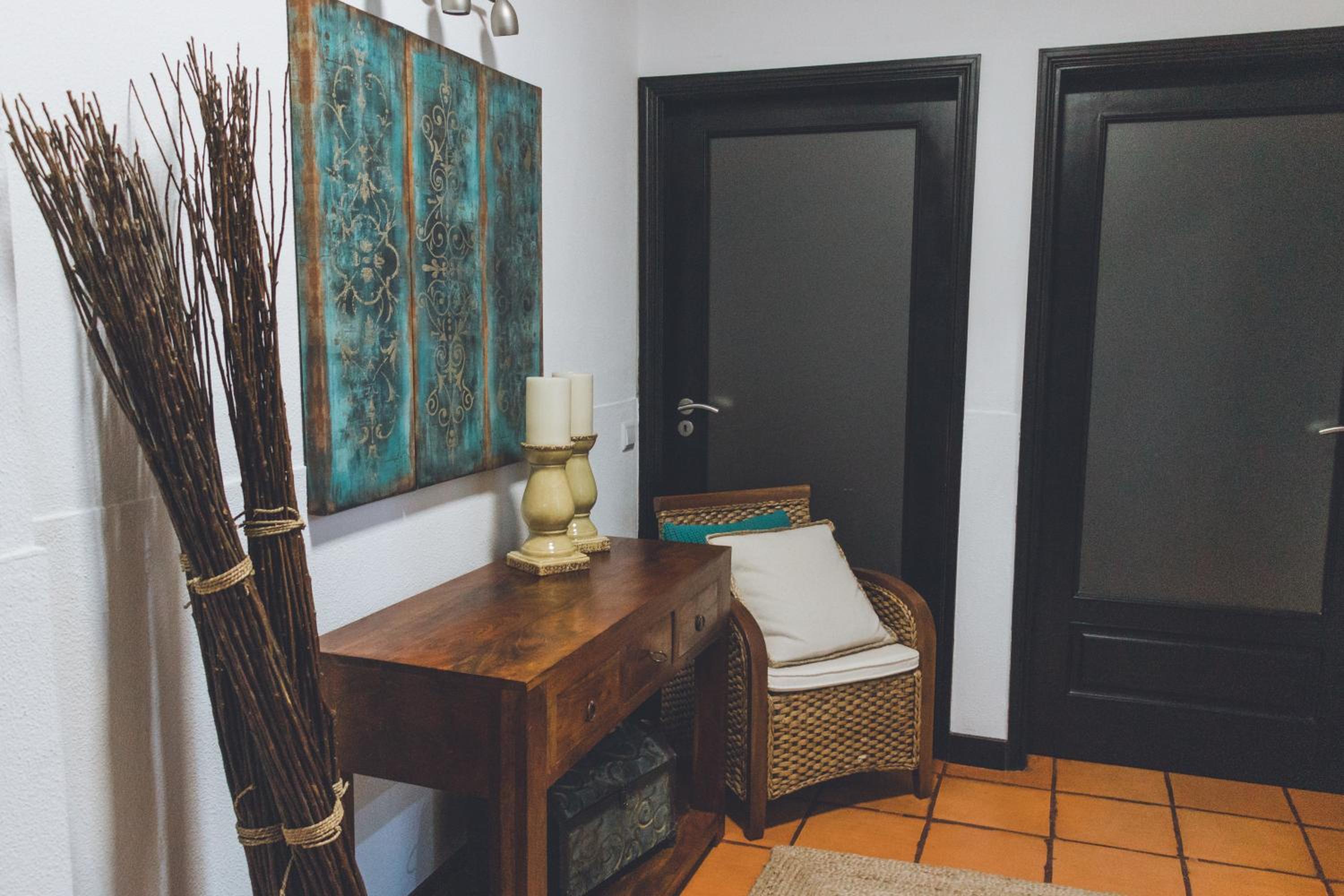 Three-Bedroom Villa - Photo 18