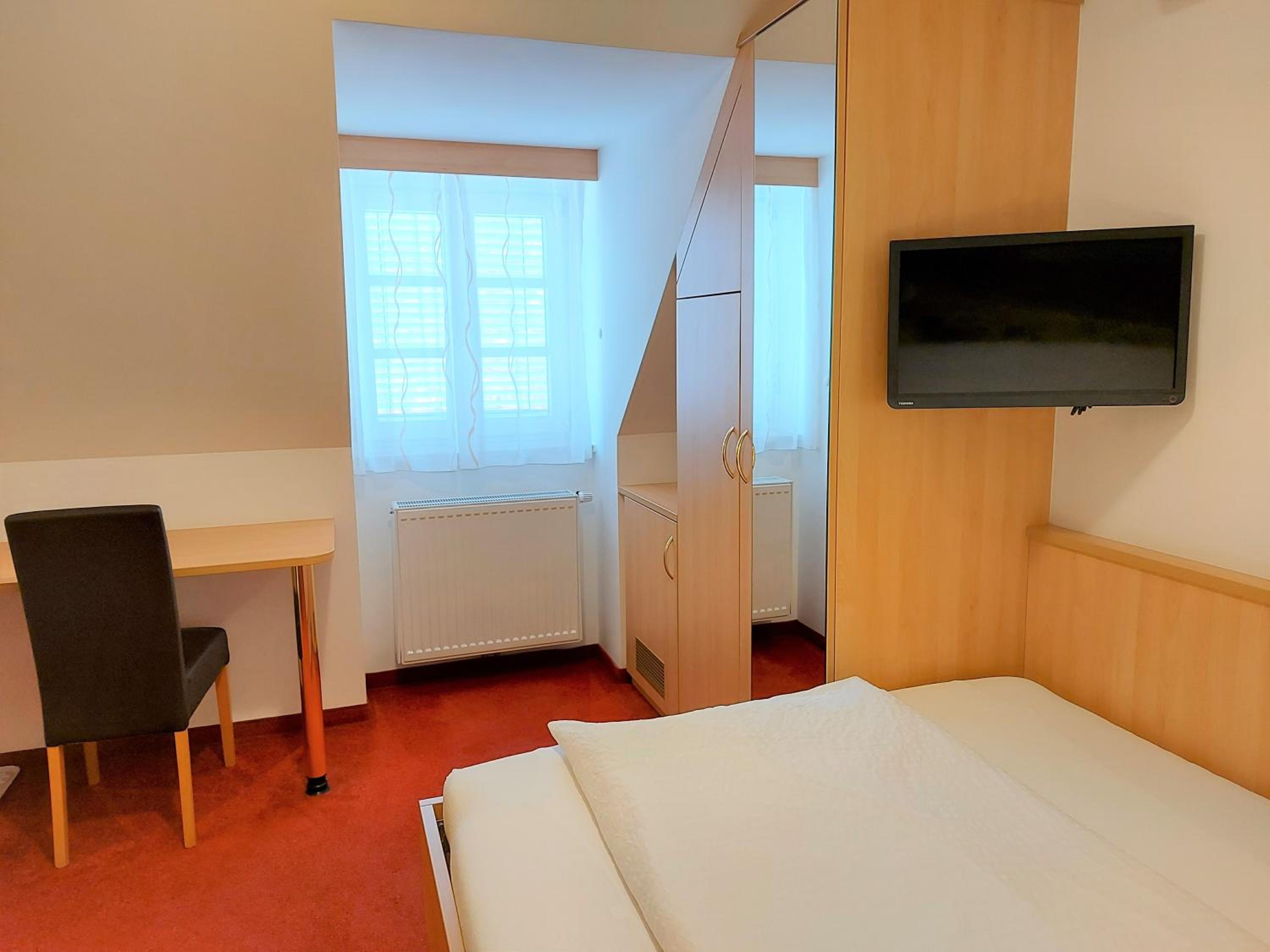Single Room photo 1