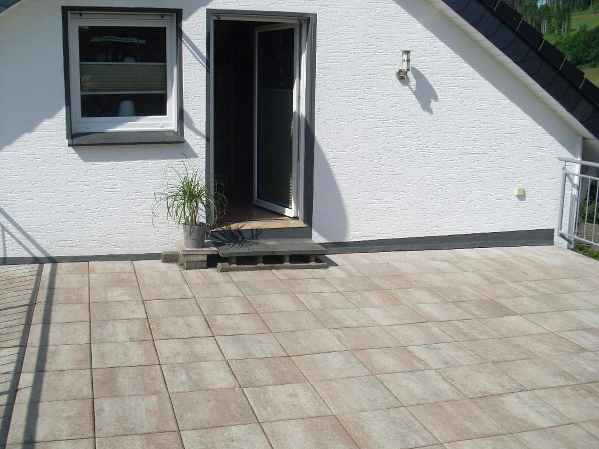 Two-Bedroom Deluxe Apartment with Garden View photo 3