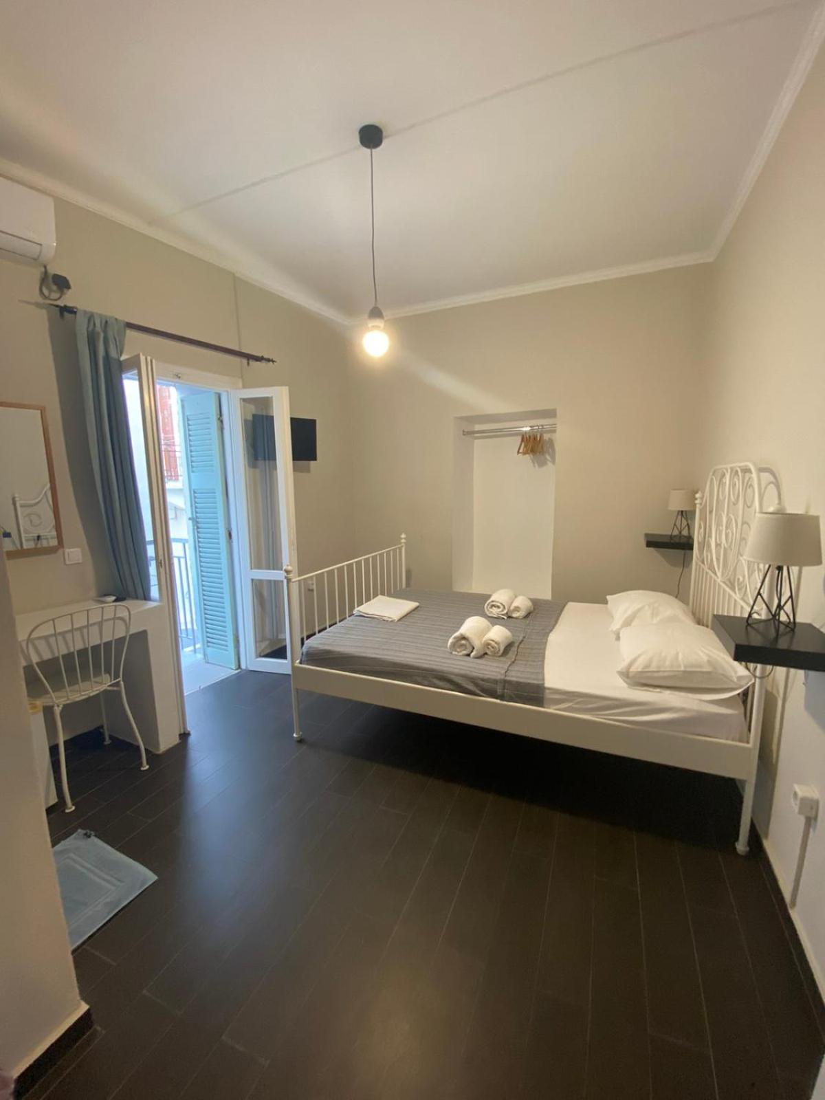 Budget Double Room photo 2