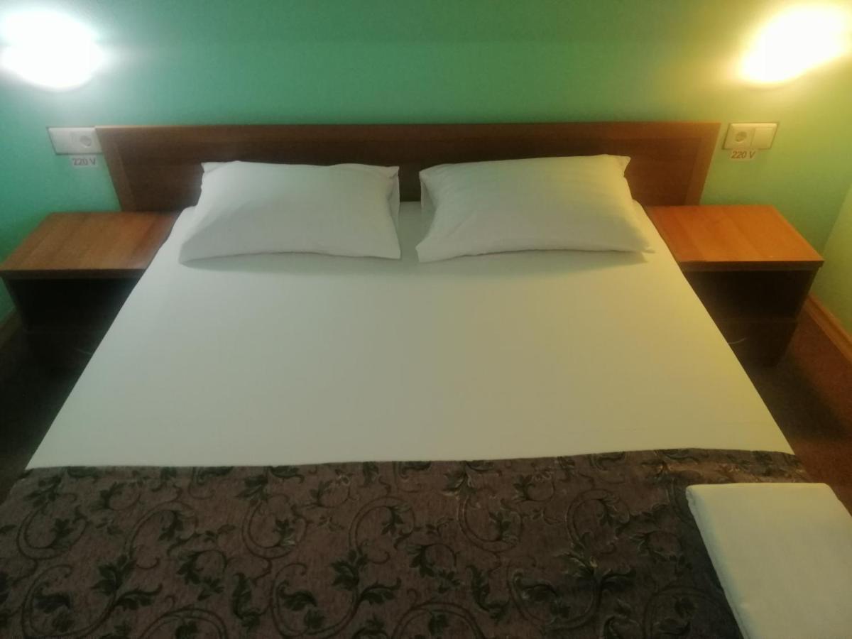 Deluxe Double Room with Bath photo 1