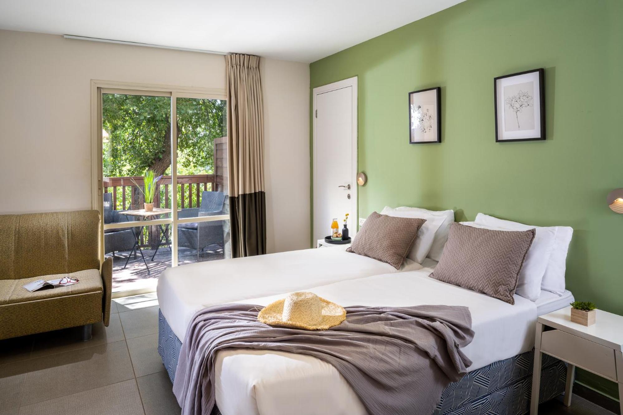 Classic Room with Balcony