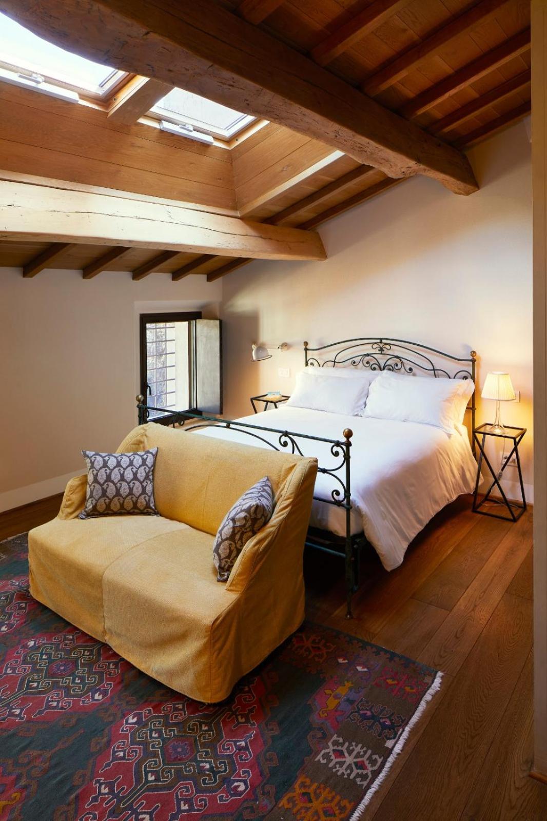 Double Room - Photo 3