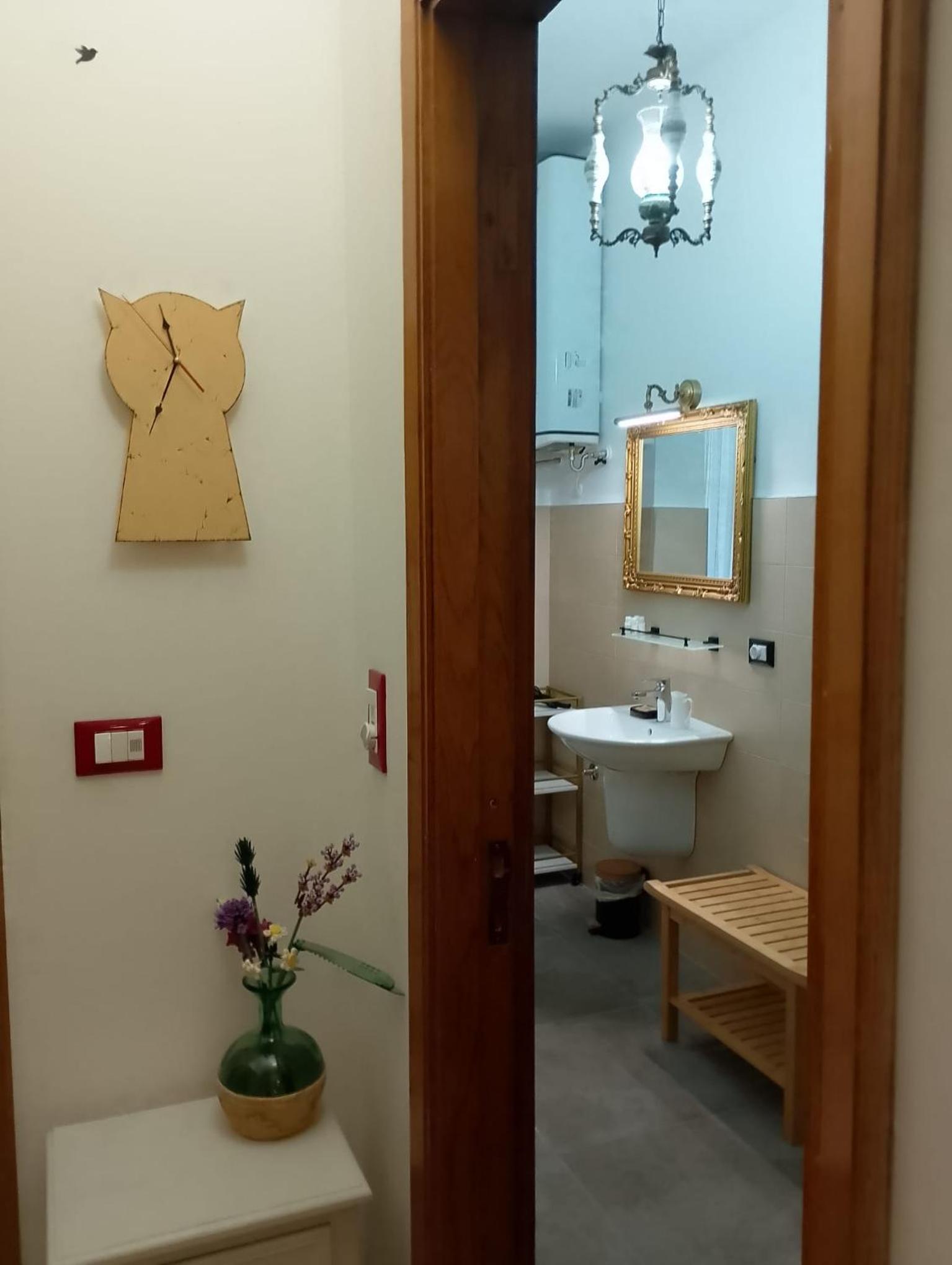 Double Room with Private External Bathroom