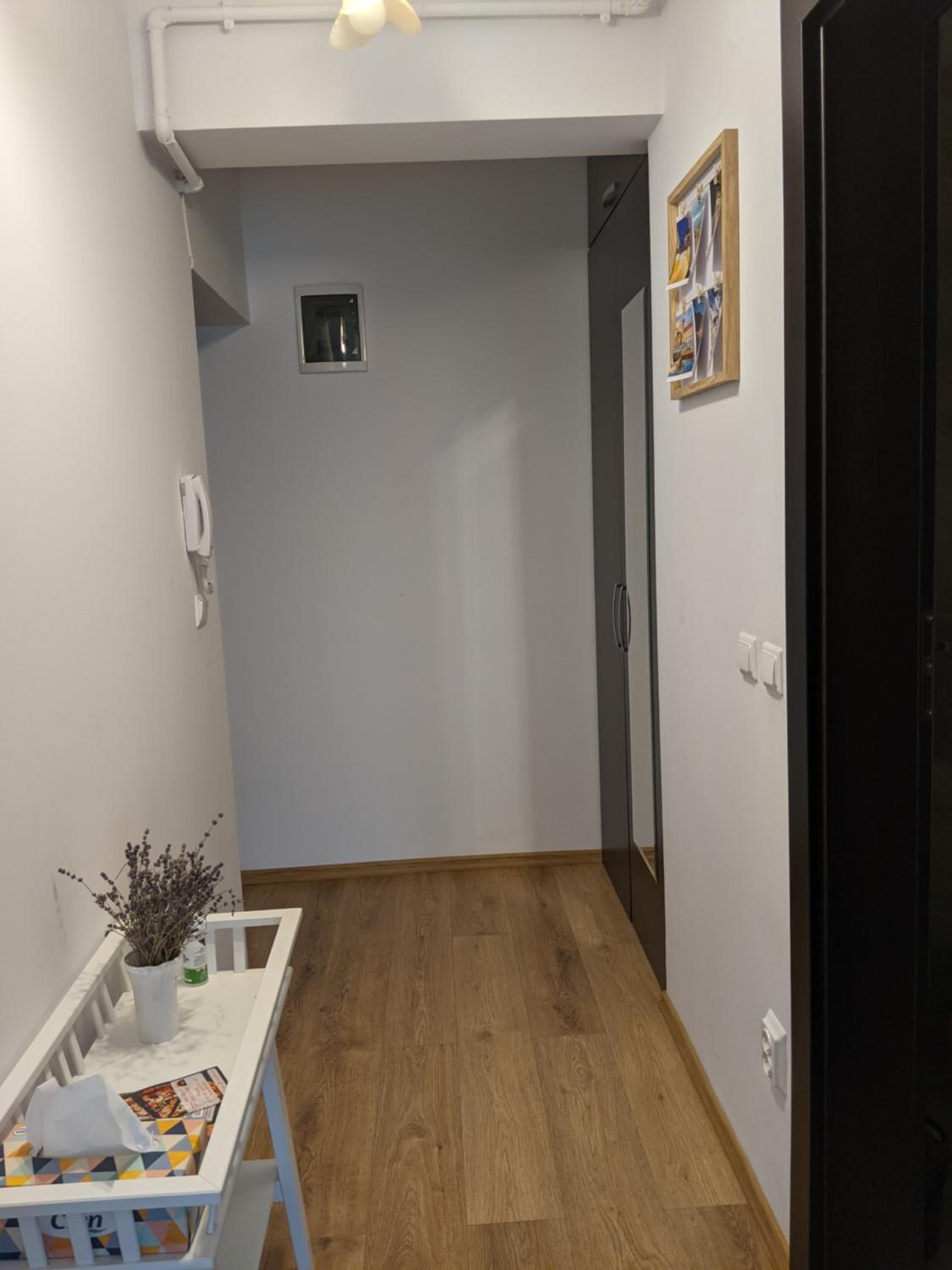 One-Bedroom Apartment - Photo 10
