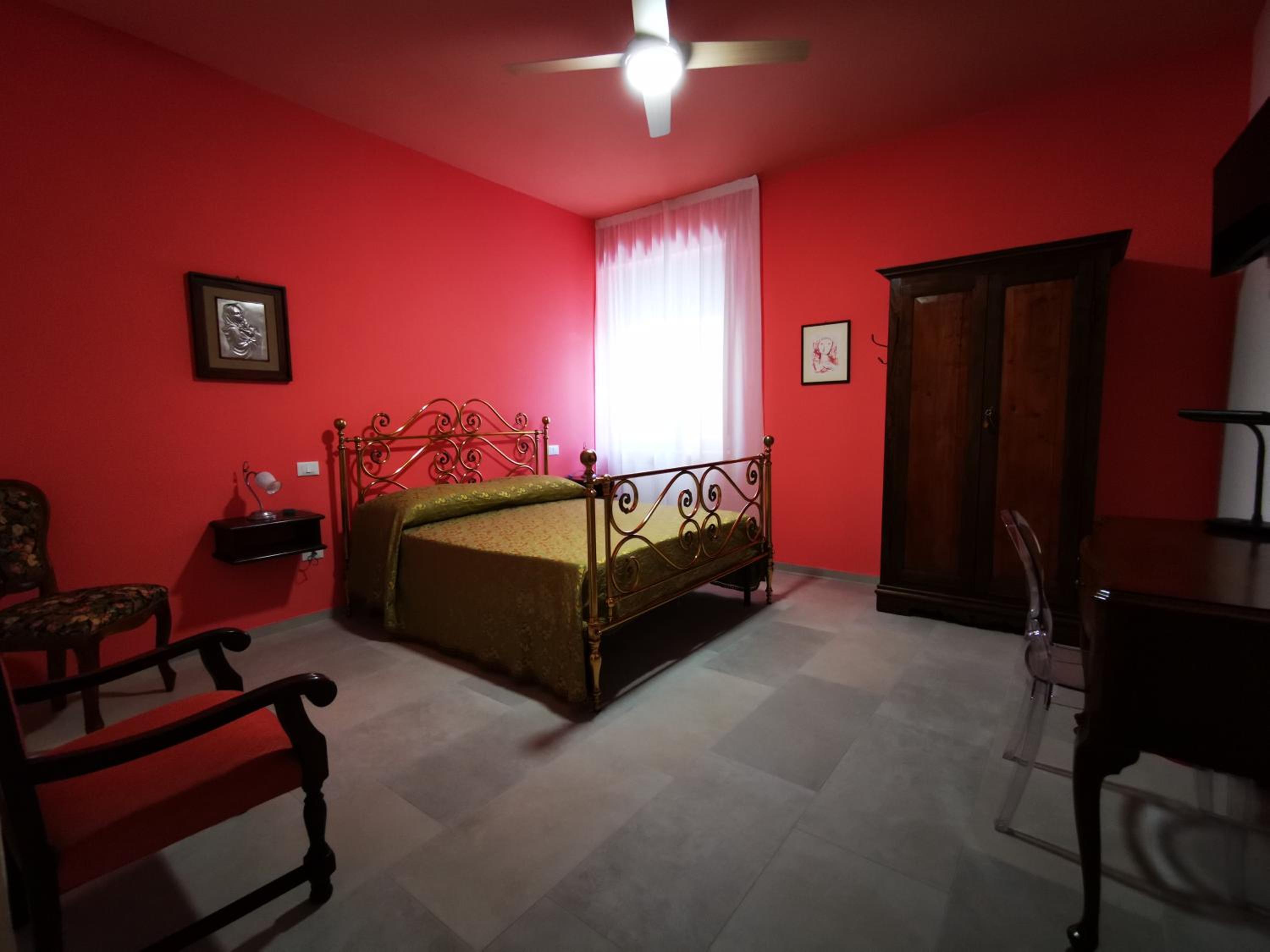 Double Room with Private Bathroom photo 3