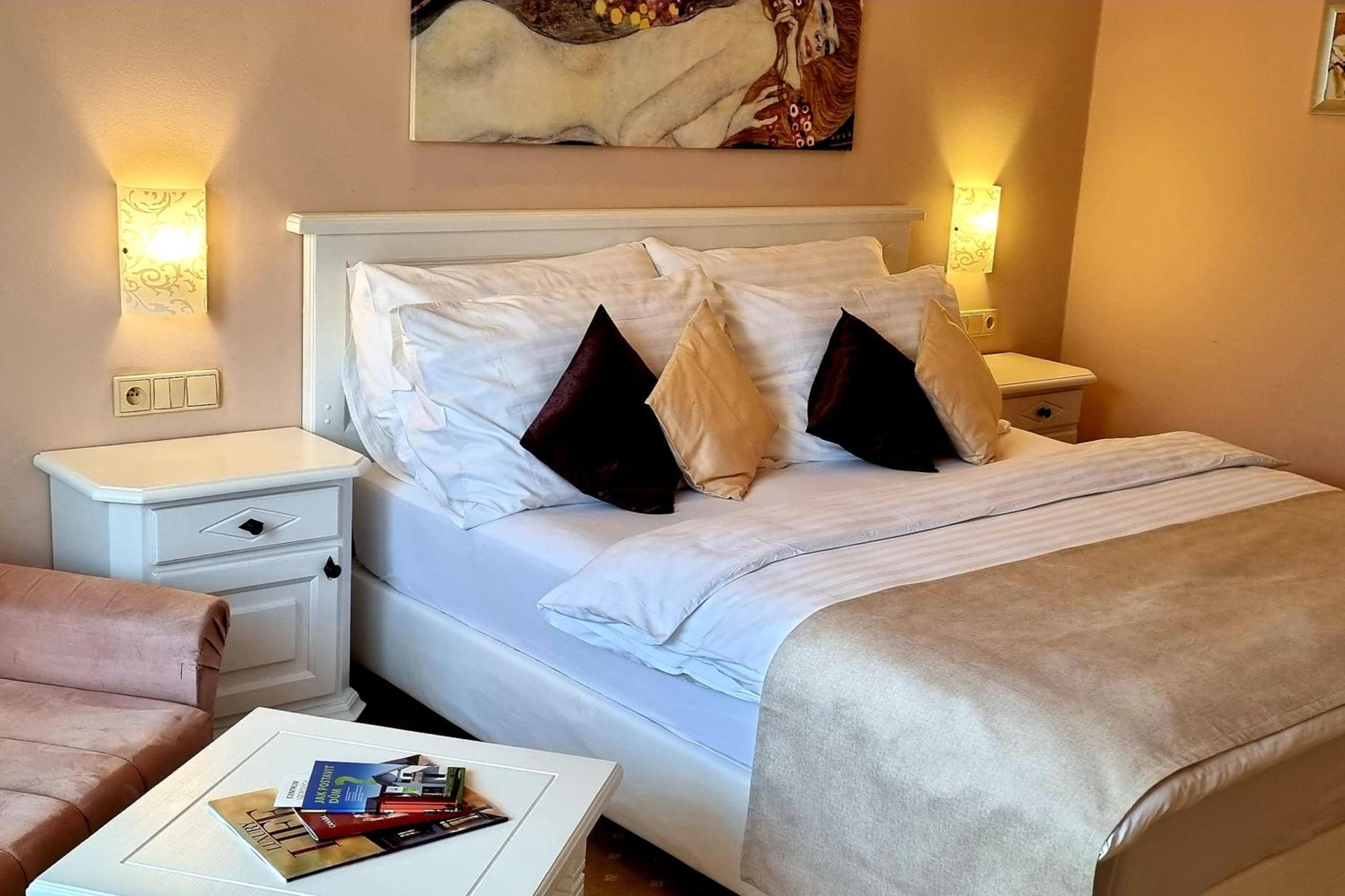 Double Room Romantic photo 2