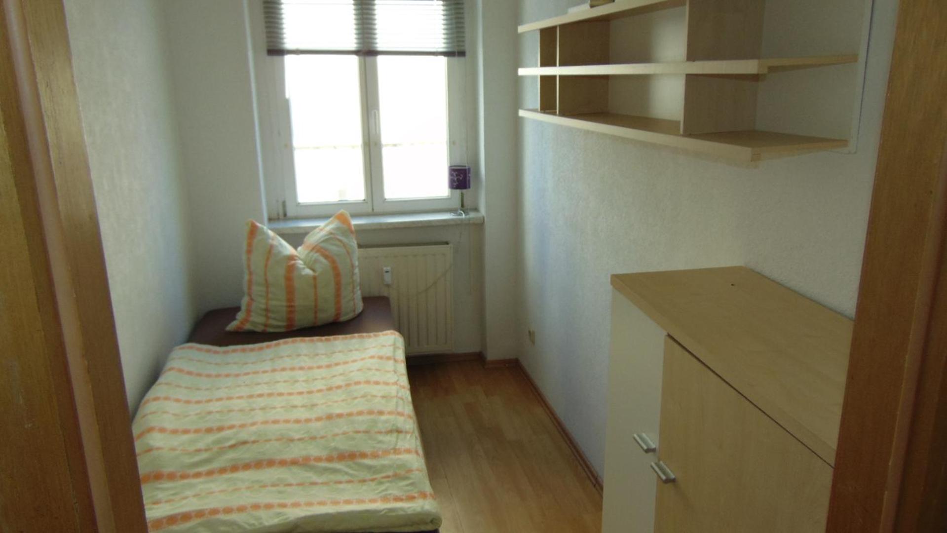 Single Room with Shared Bathroom photo 1