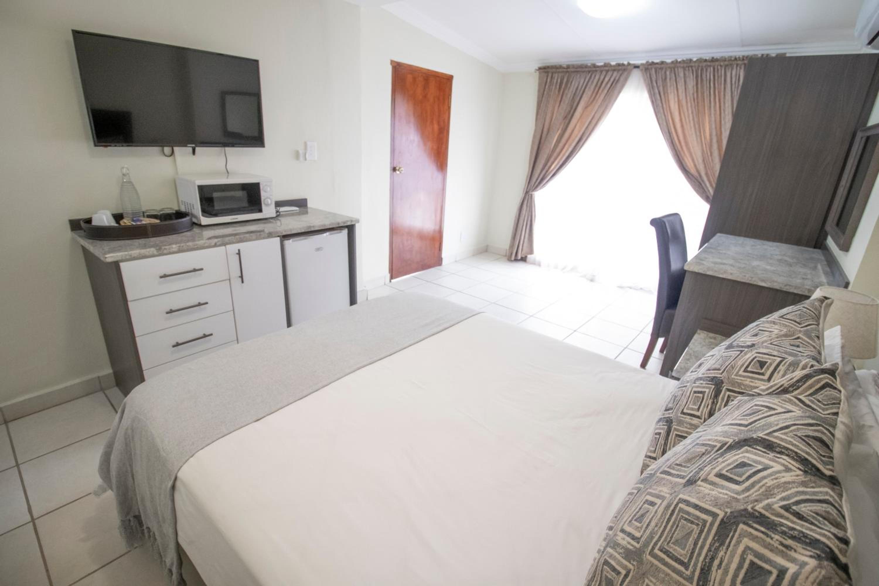 Deluxe Double Room - Photo 2