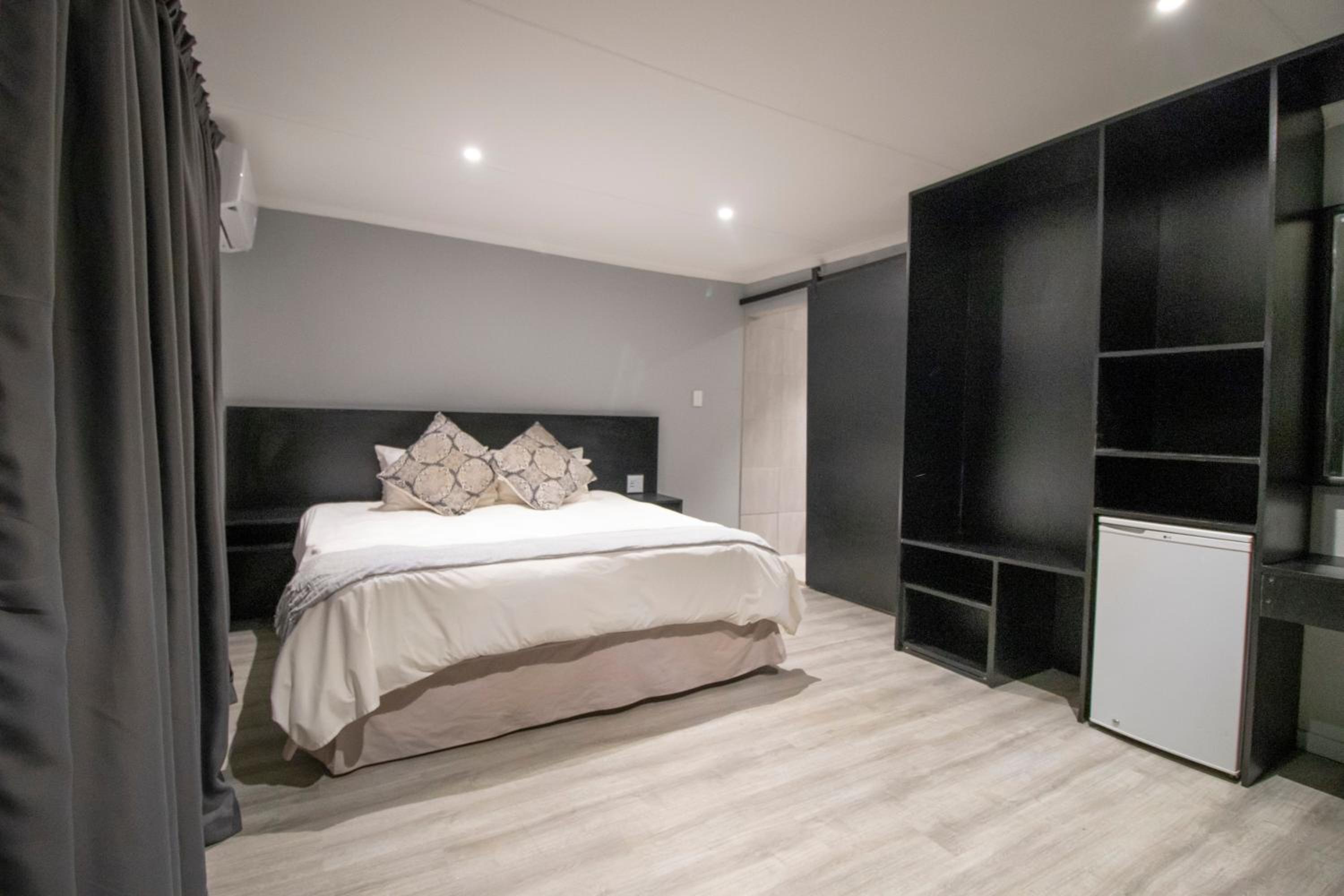 Superior Double Room - Photo 1