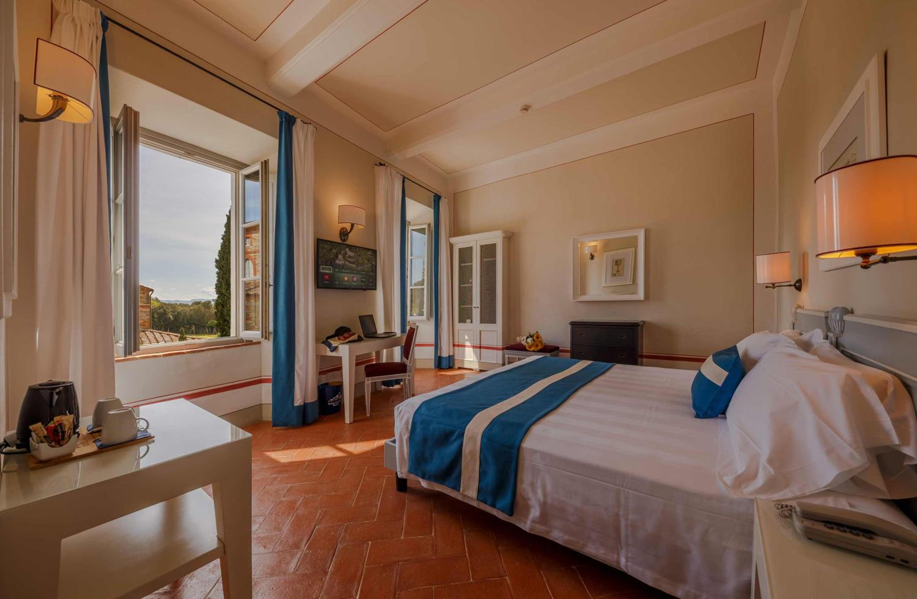 Deluxe Double or Twin Room - Photo 1