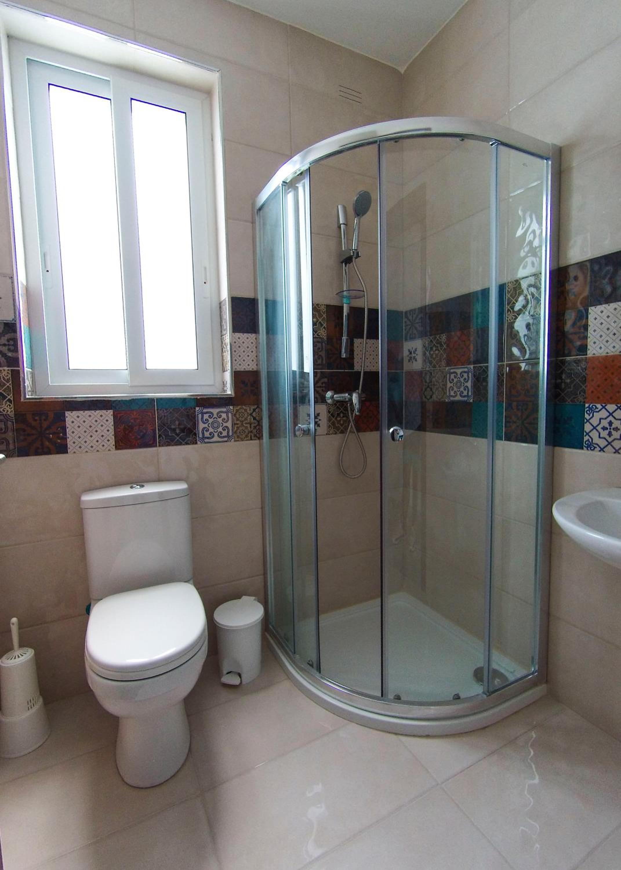 Double Room with Shared Bathroom photo 2