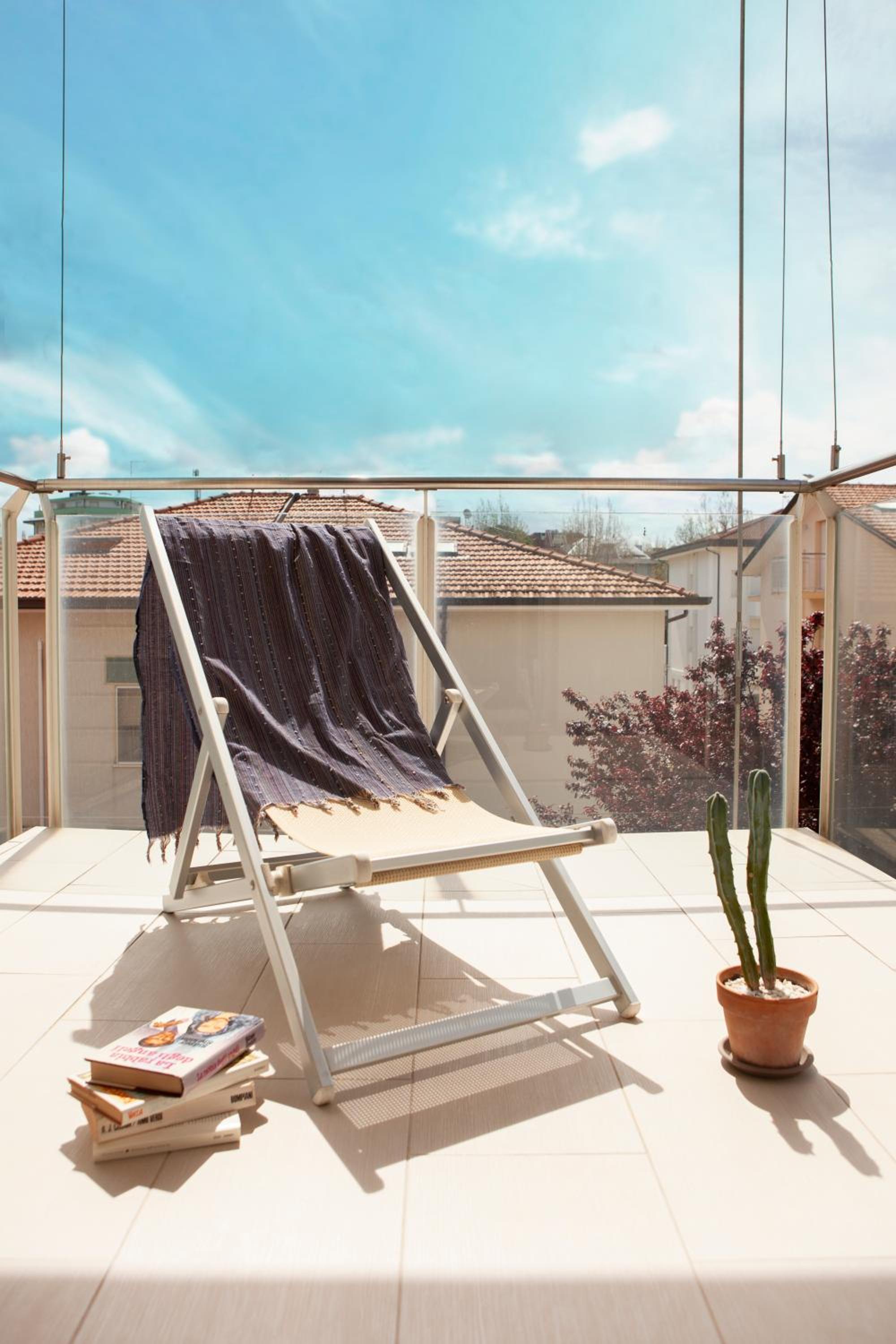 Economy Studio with Balcony photo 2