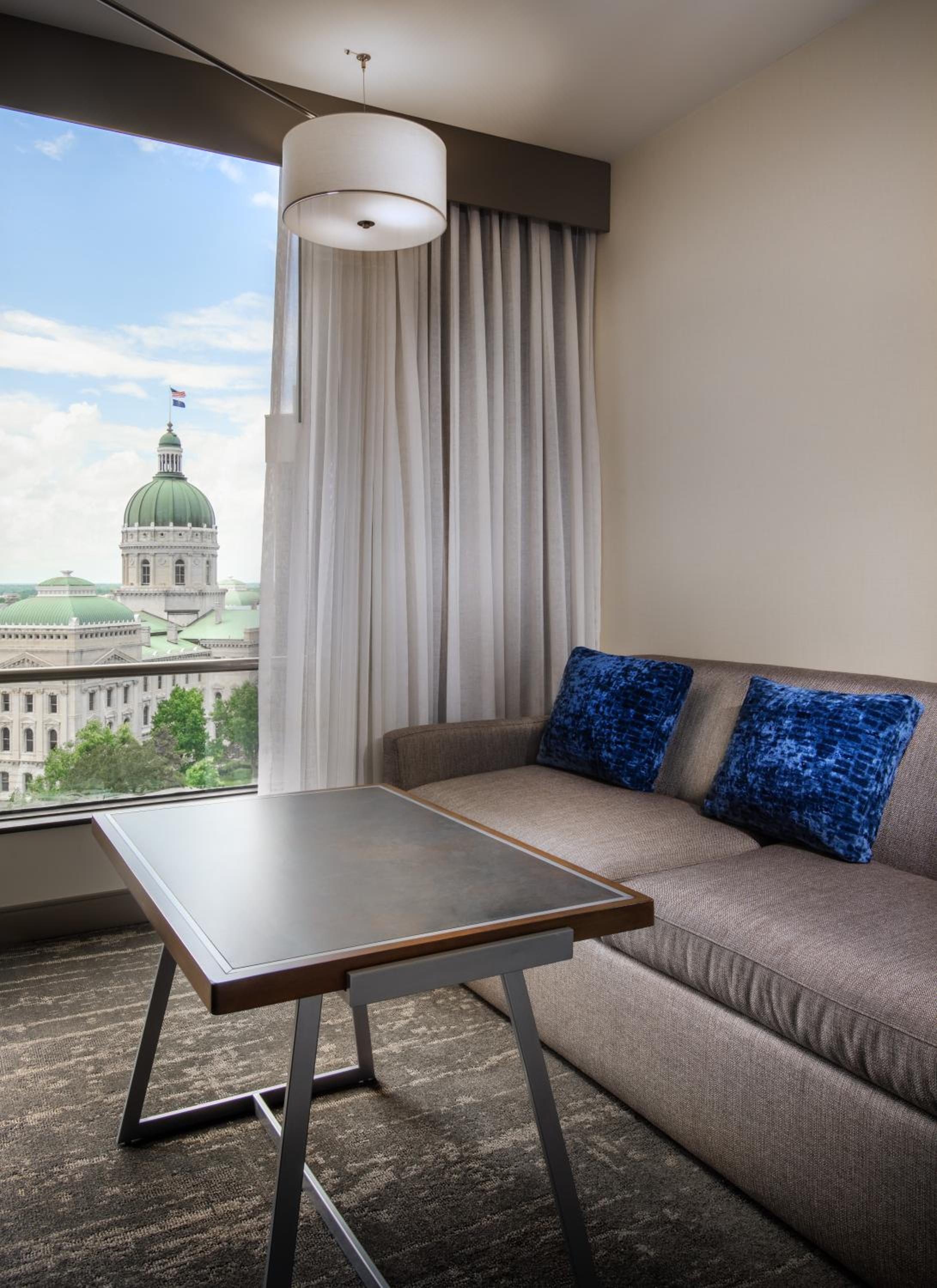 King Room with Sofa Bed and View - Photo 4
