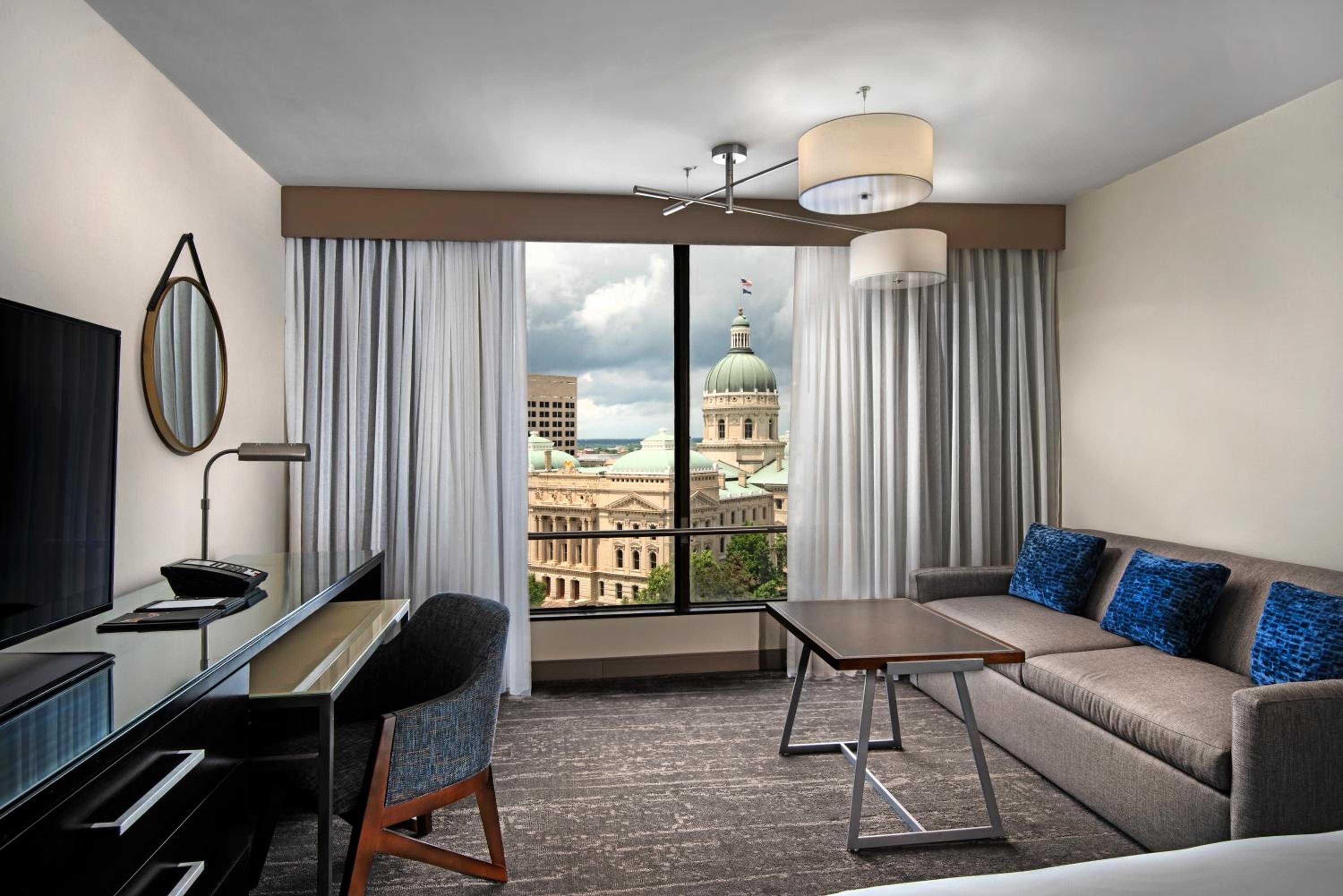 King Room with Sofa Bed and View - Photo 1
