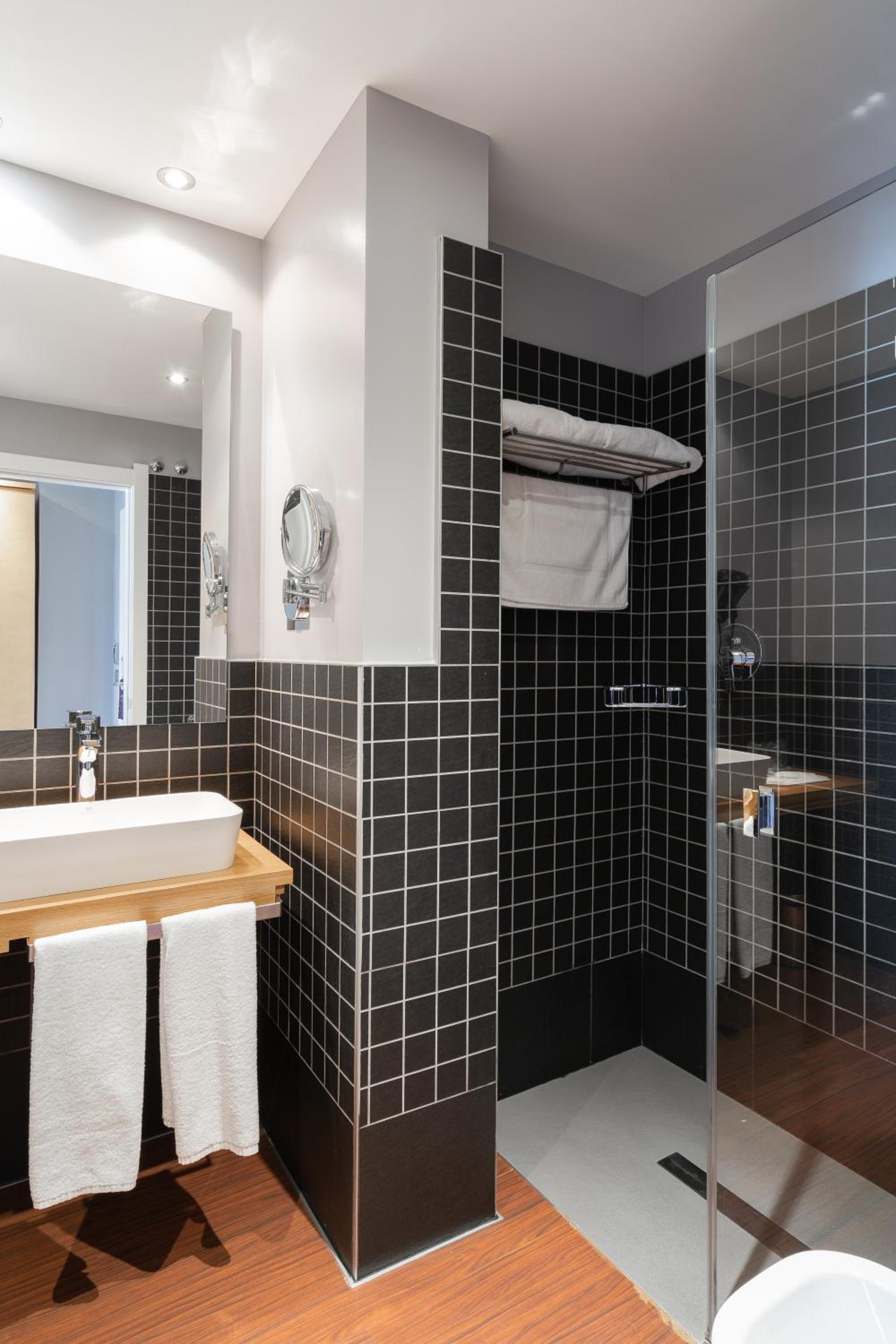 Single Room photo 2
