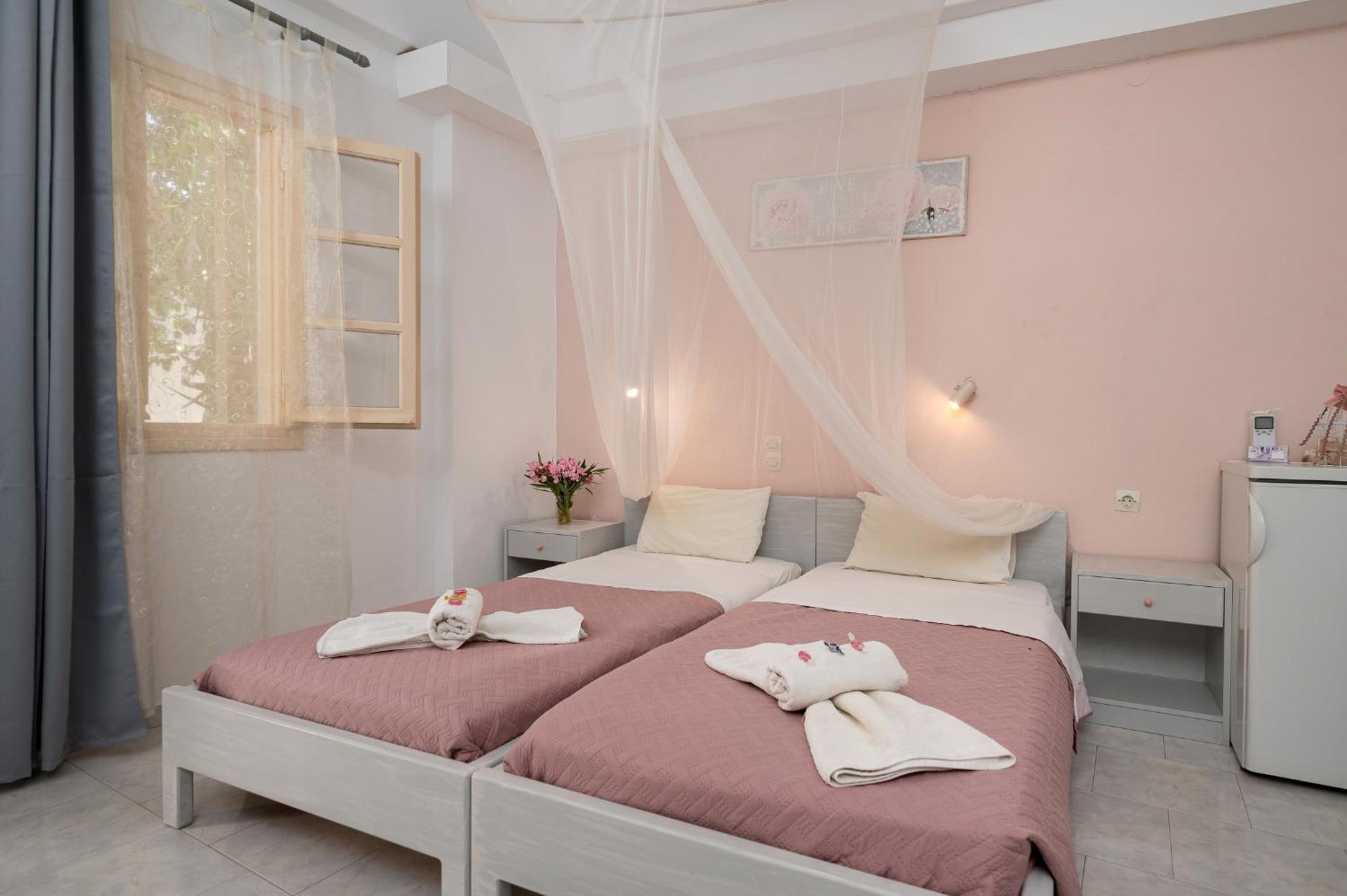 Double Room - Photo 1