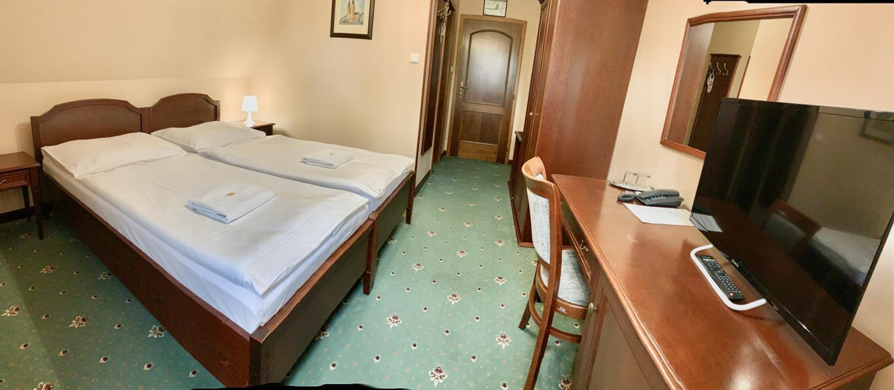 Economy Twin Room