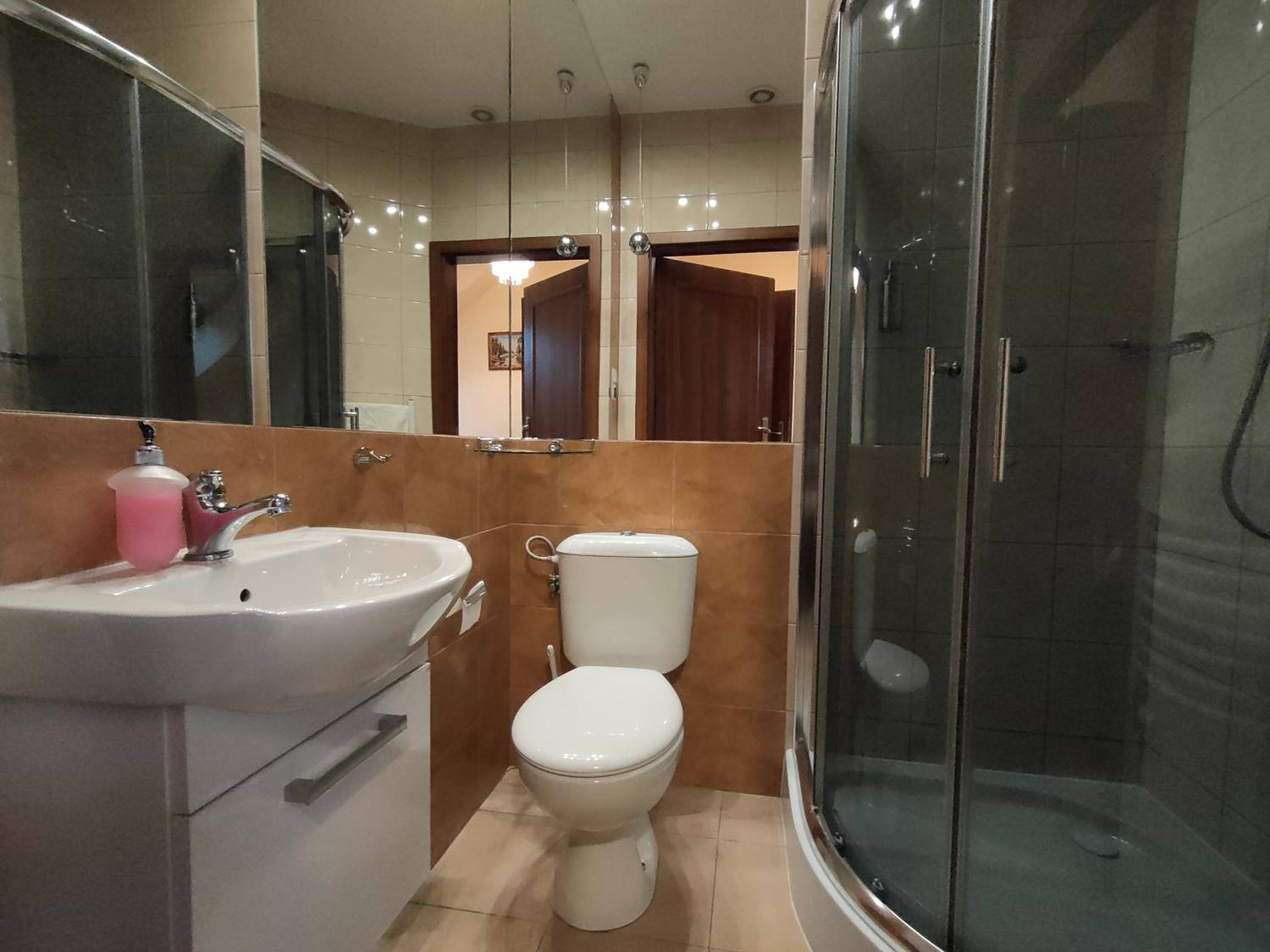 Large Double Room photo 3