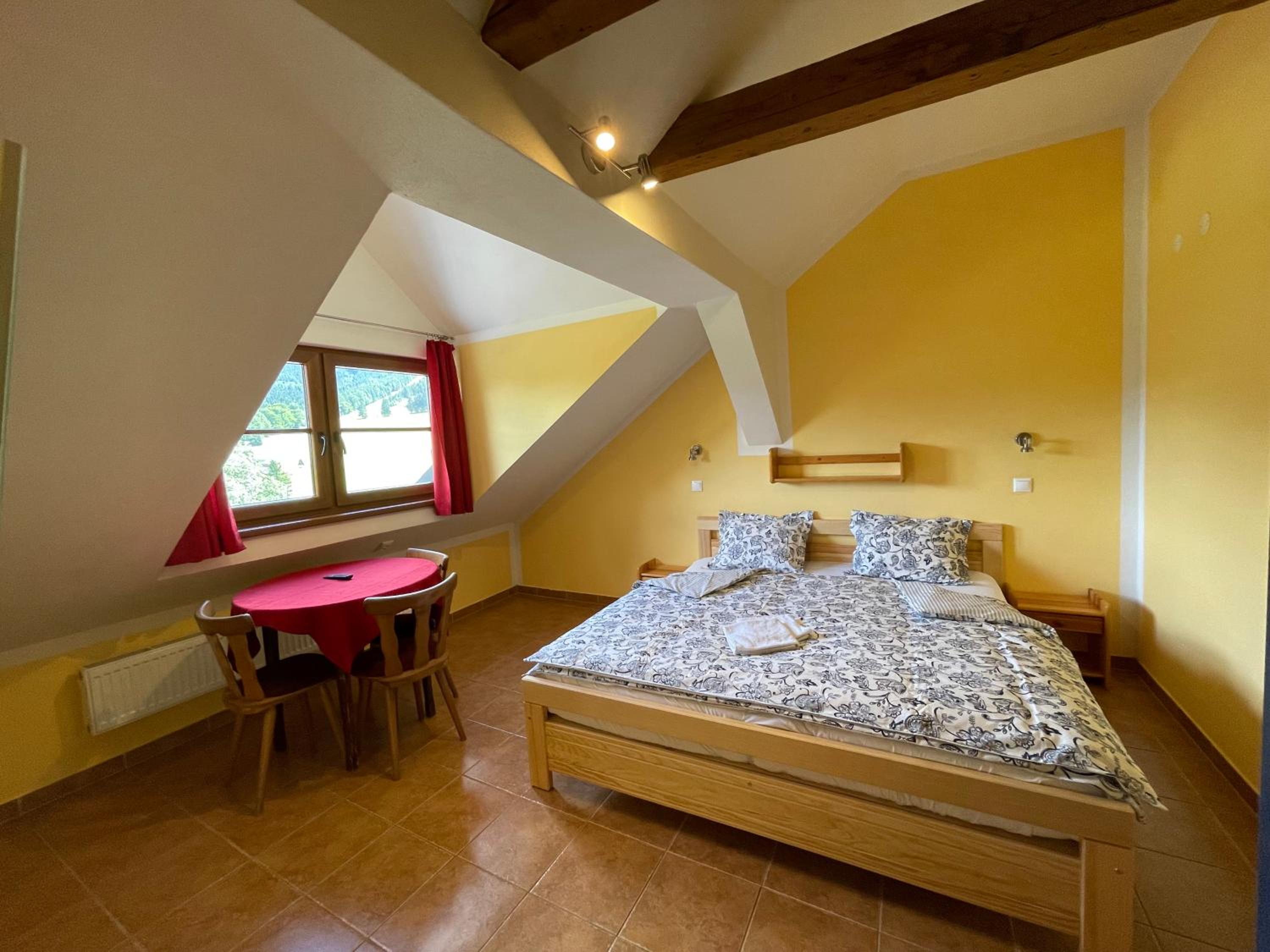 Quadruple Room - Photo 7