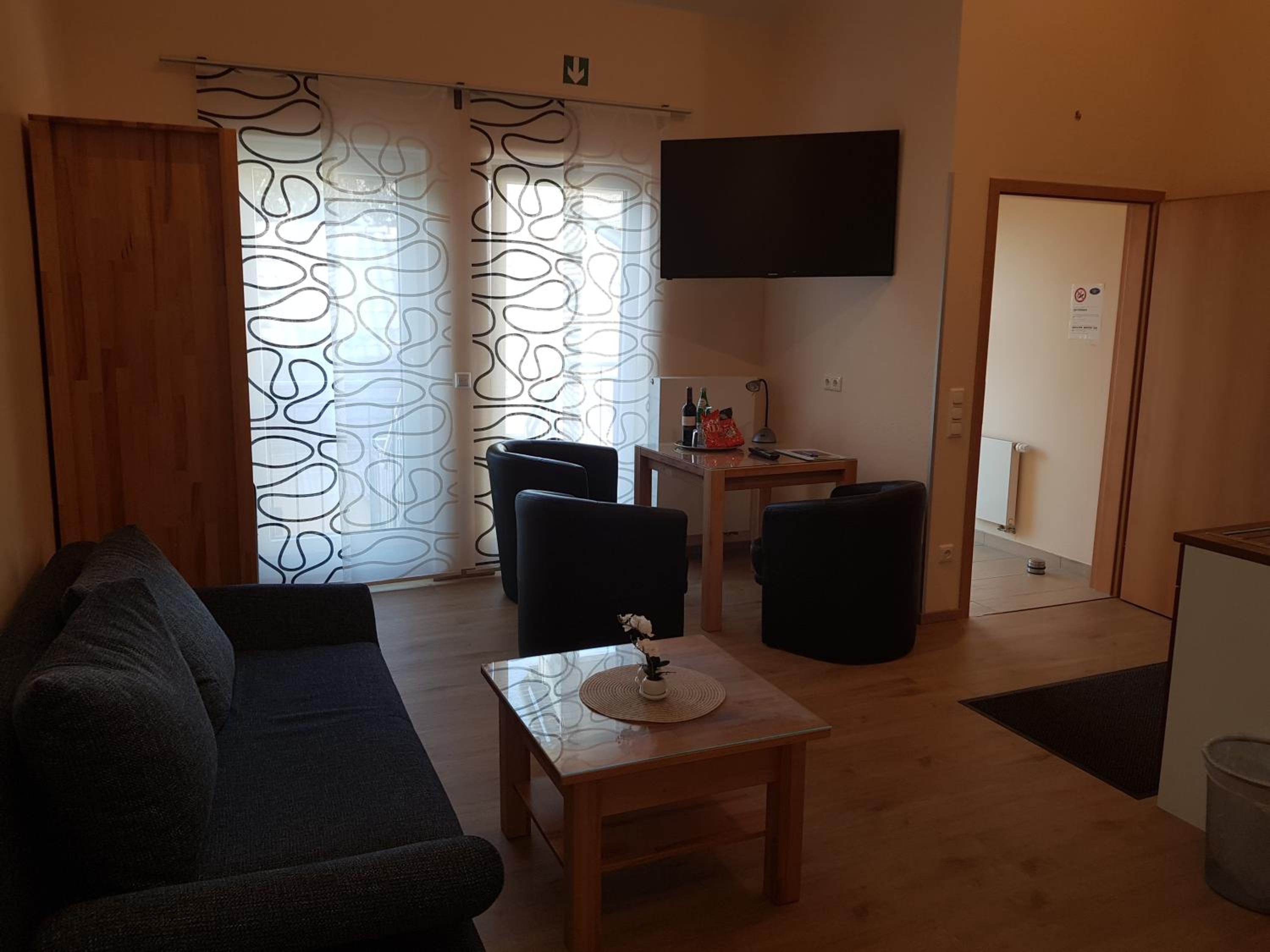 Deluxe Double Room with Shower photo 2