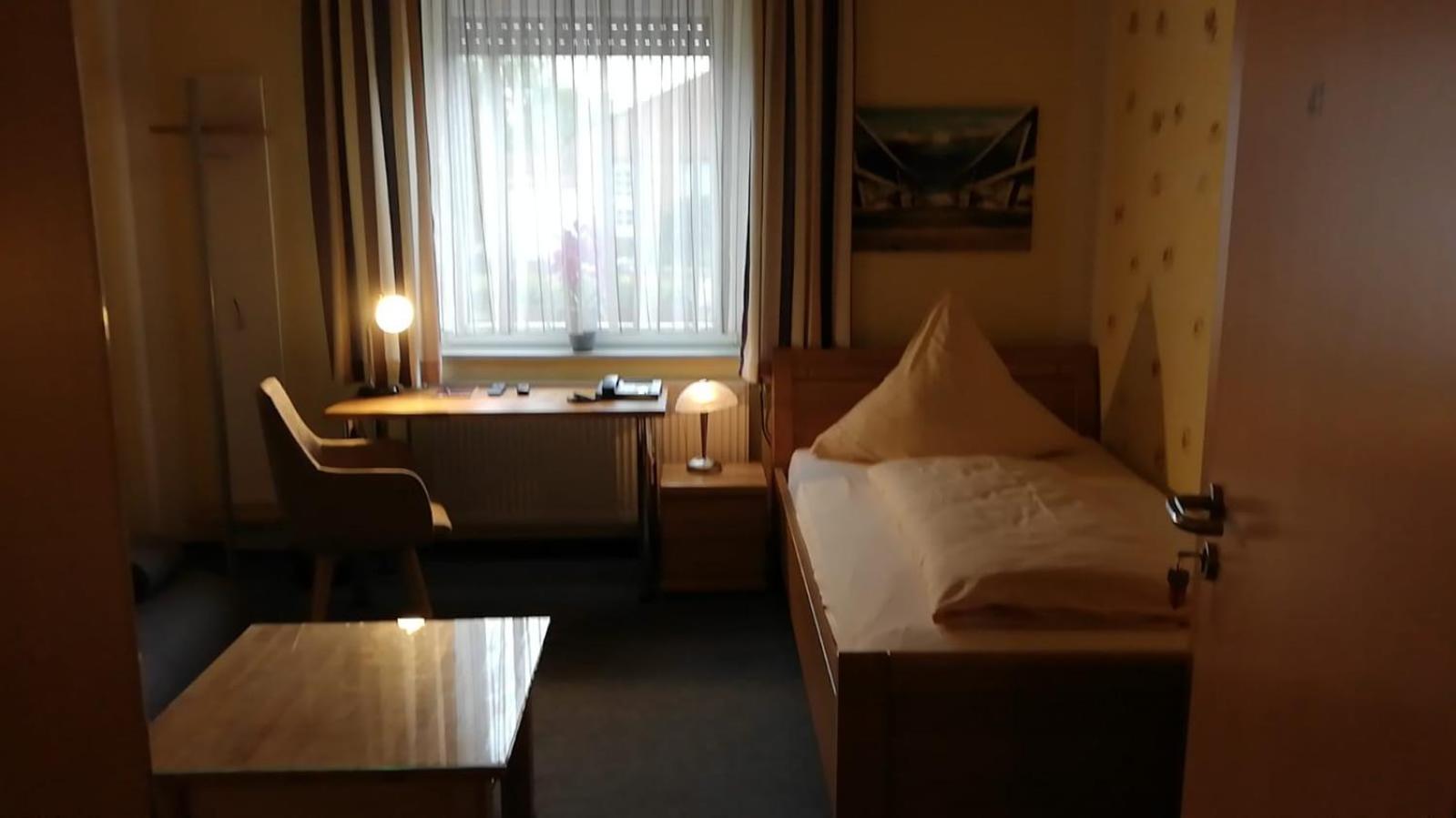 Standard Single Room with Shower photo 3