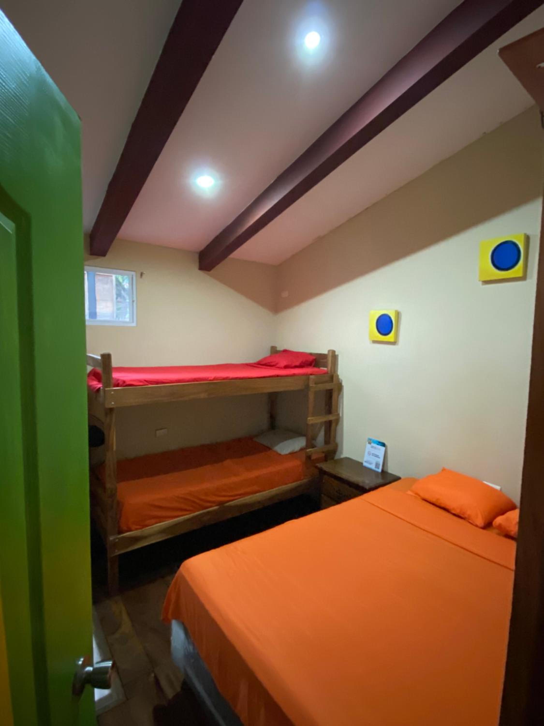 Queen Room with Two Queen Beds photo 3