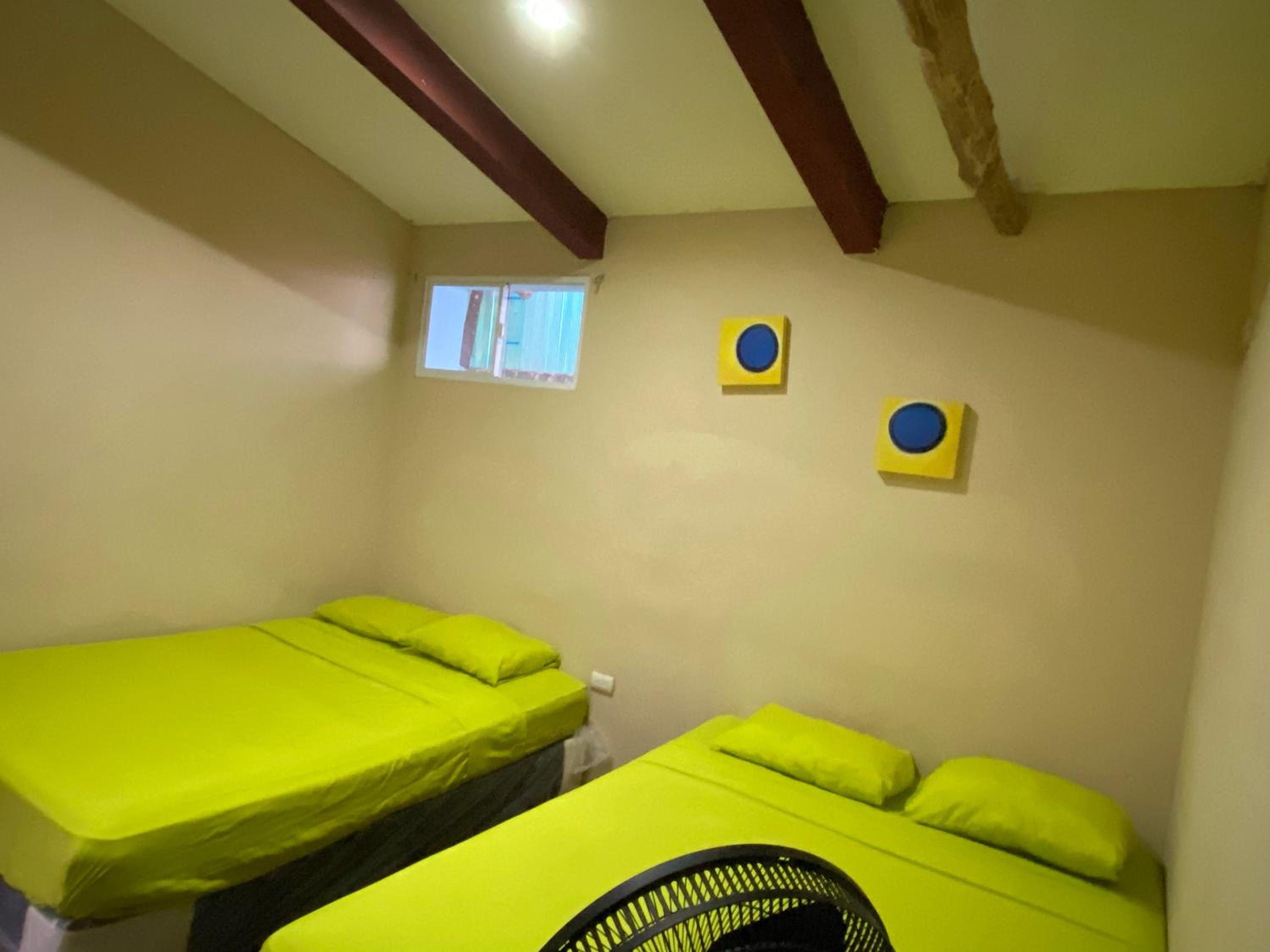 Queen Room with Two Queen Beds photo 2