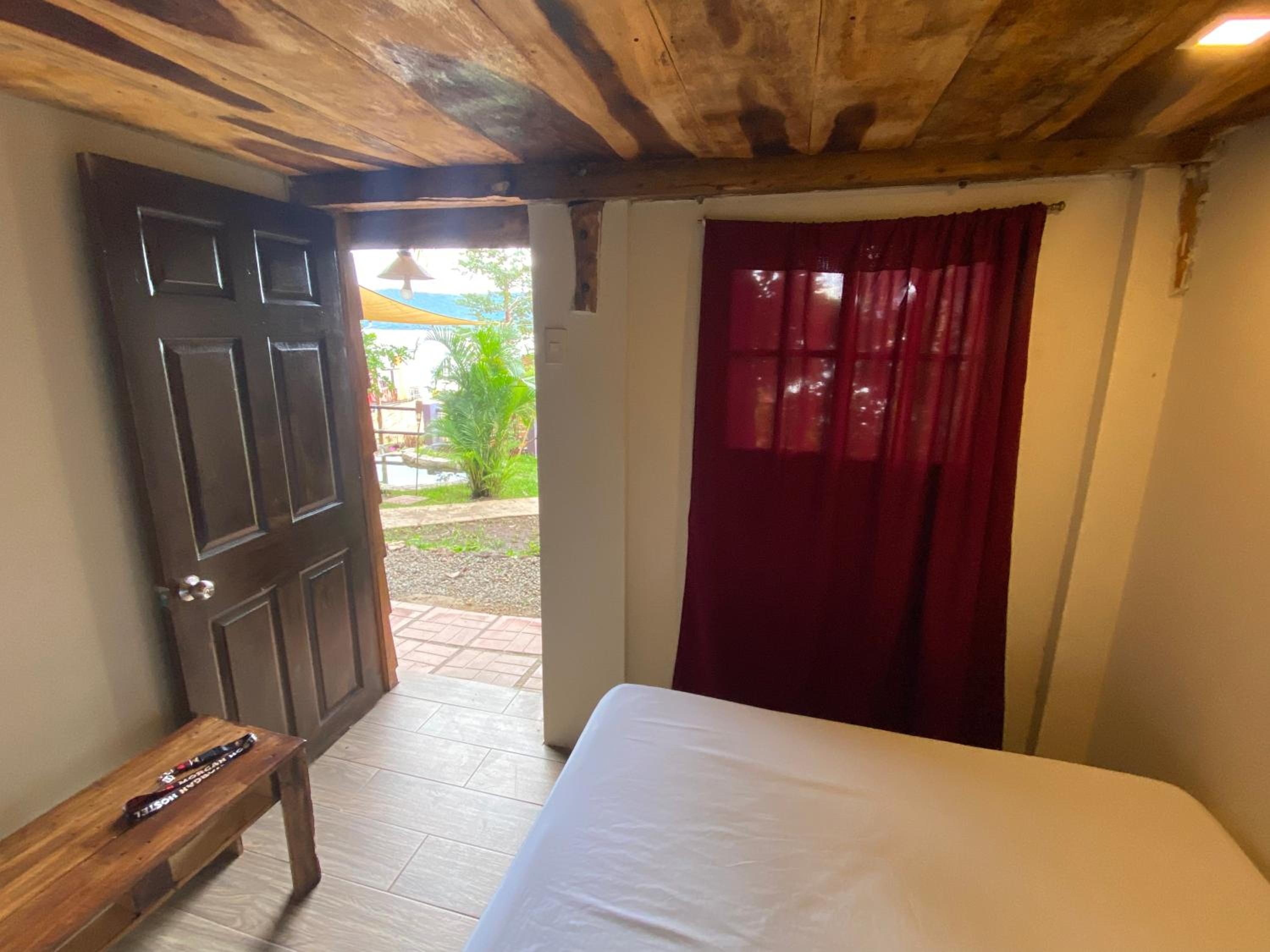 Queen Room with Garden View photo 2