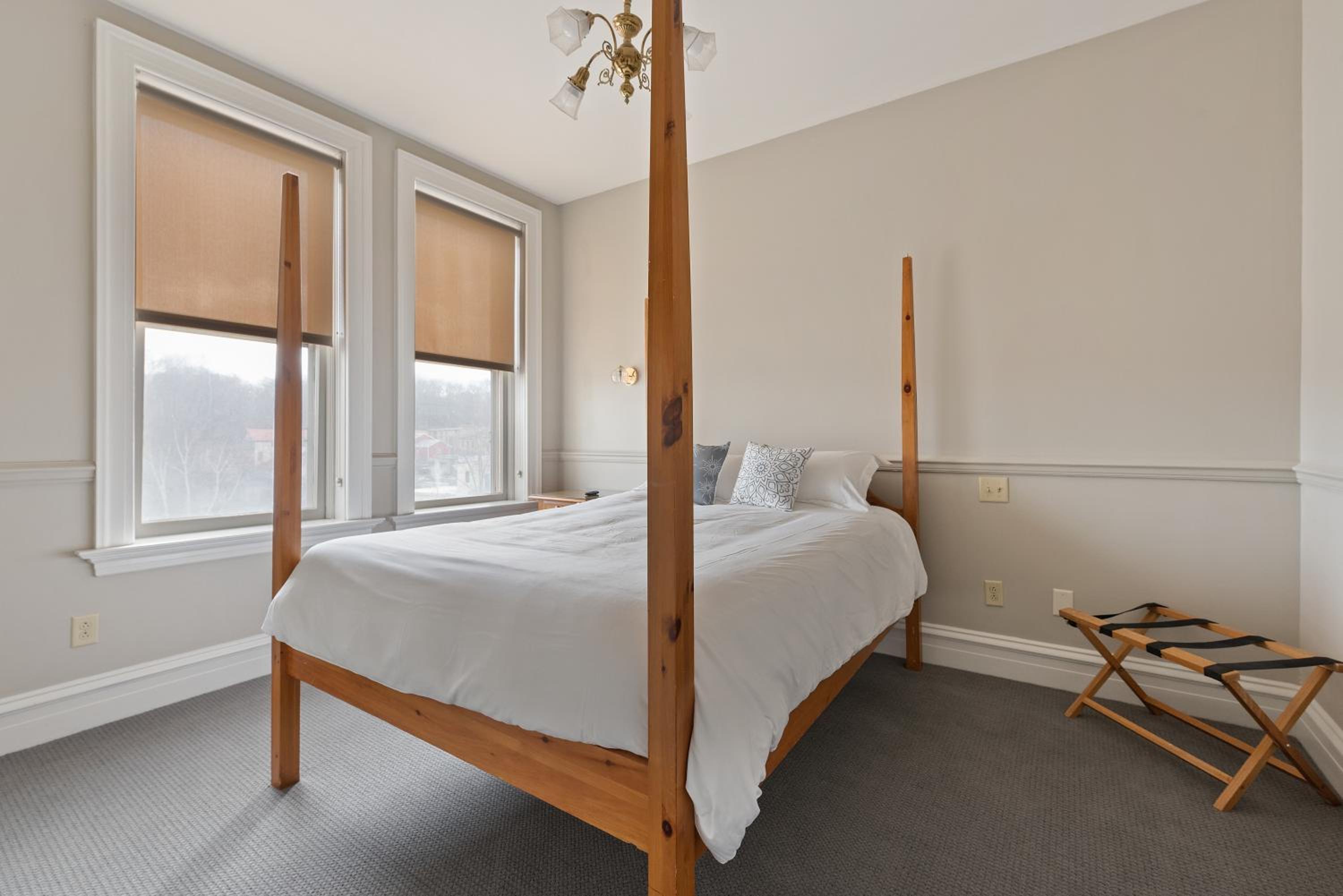 Suite with City View photo 3