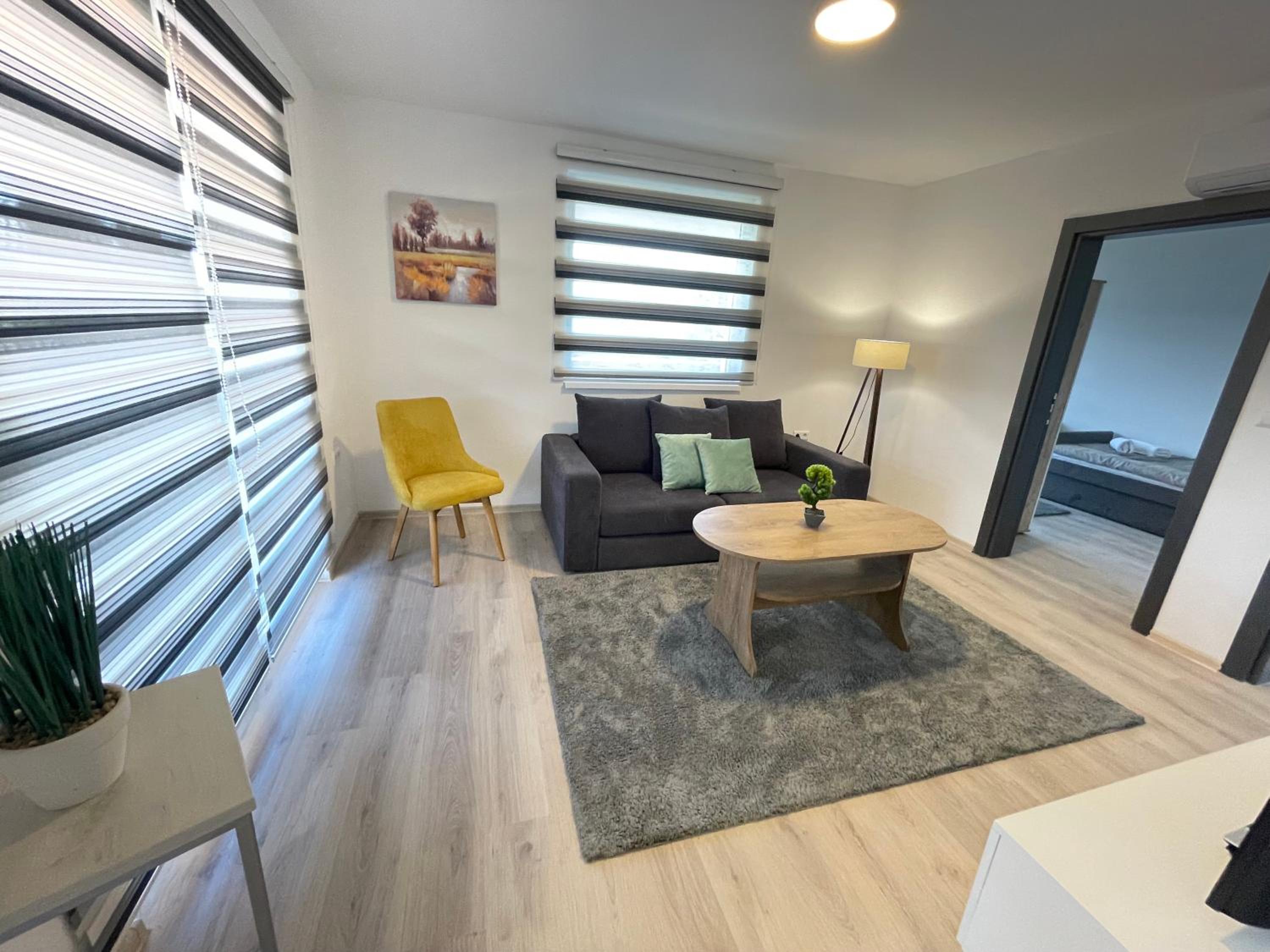 Apartment with Balcony photo 1
