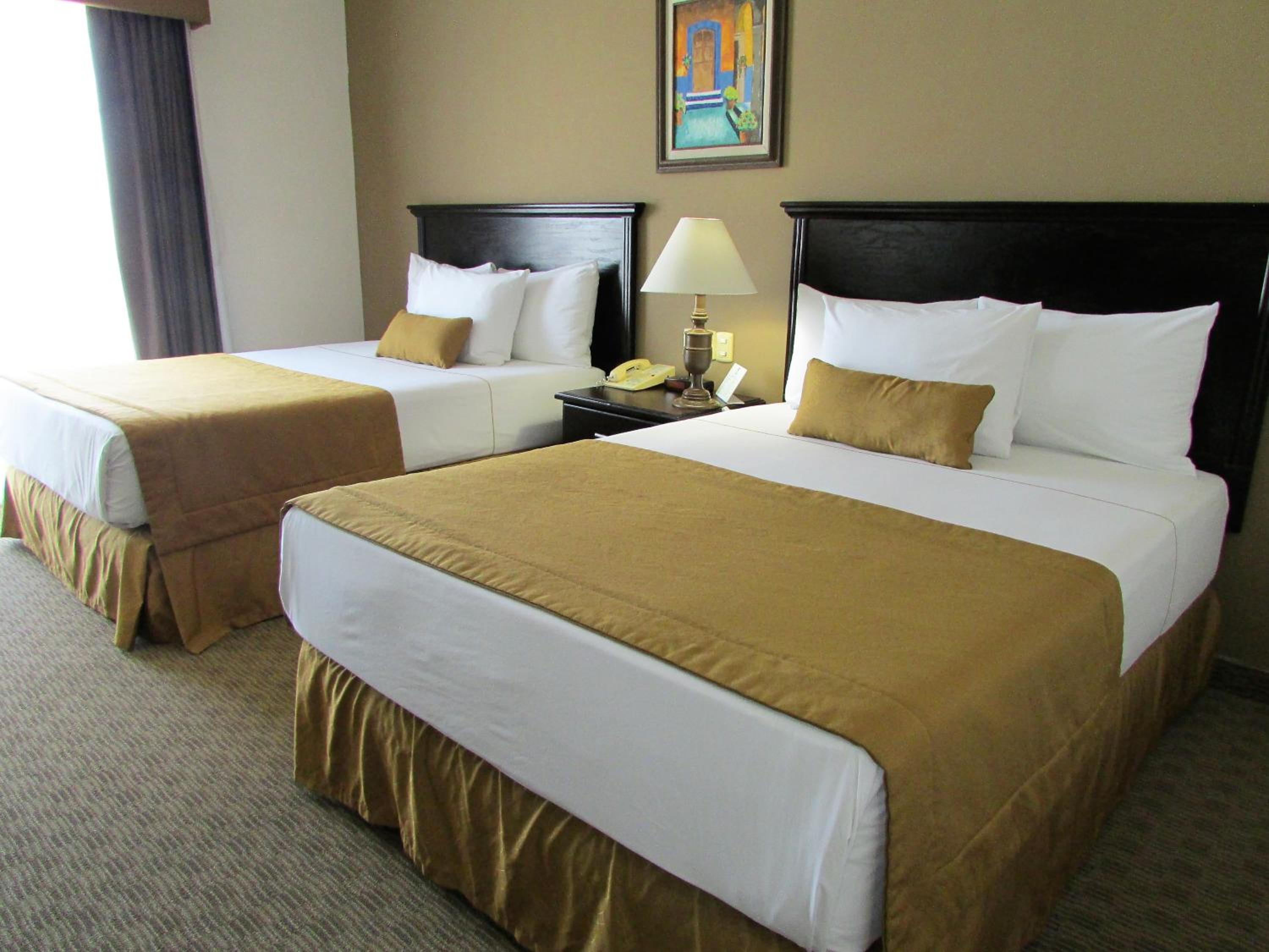 Double Room with Two Double Beds - Non-Smoking - Photo 5