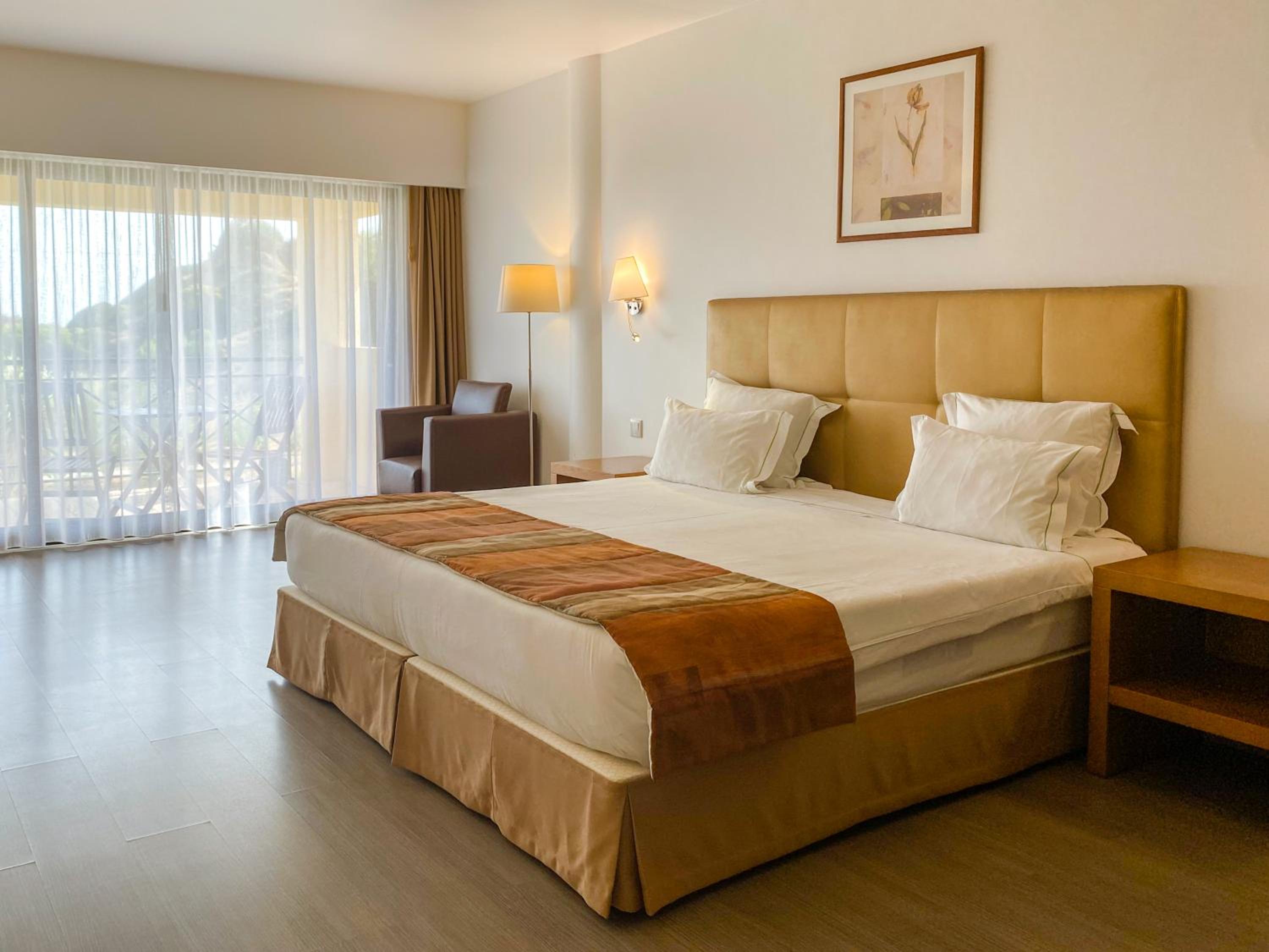 Double Room with Sea View - Photo 7