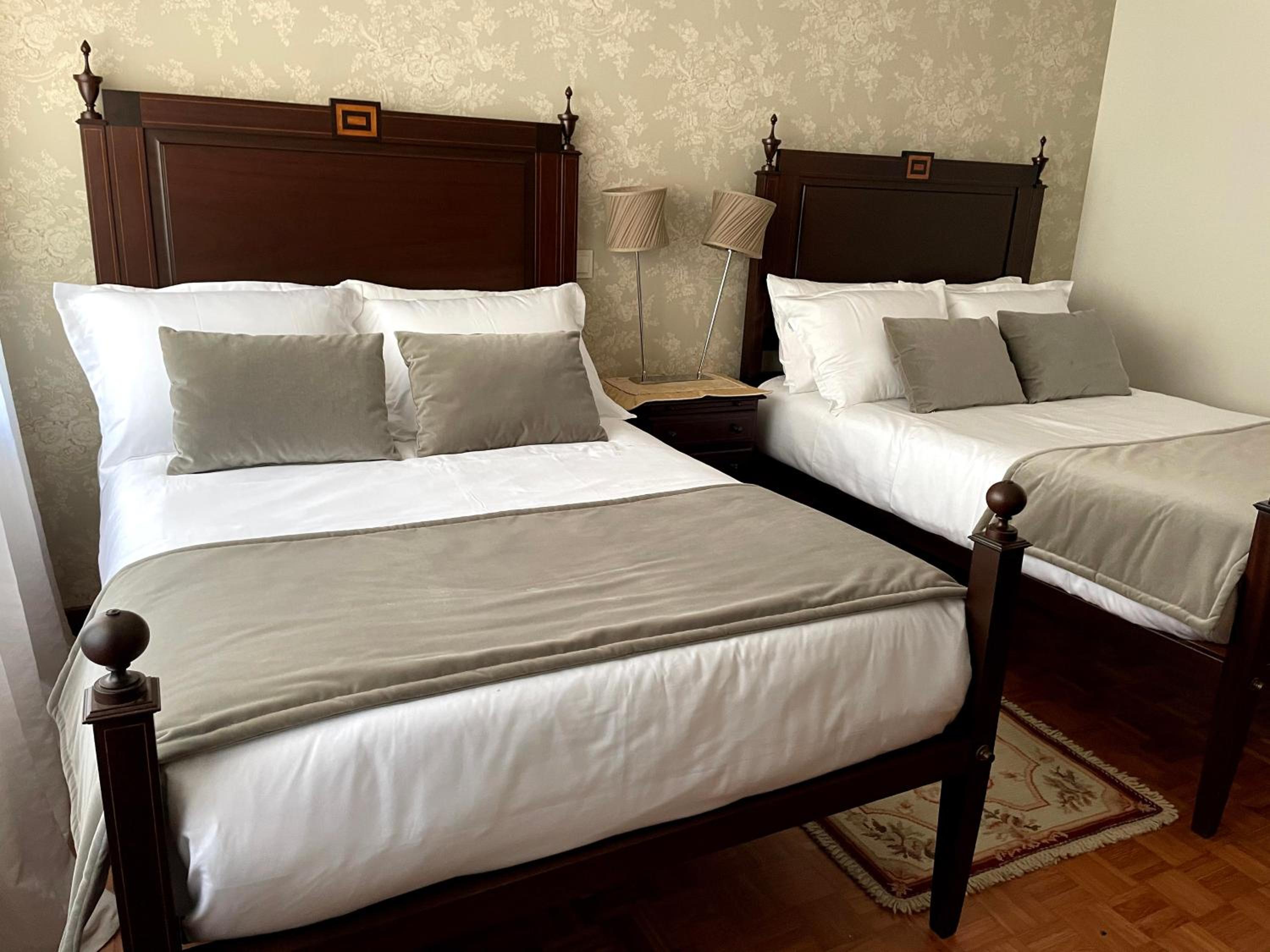 Superior Twin Room with Garden View photo 2