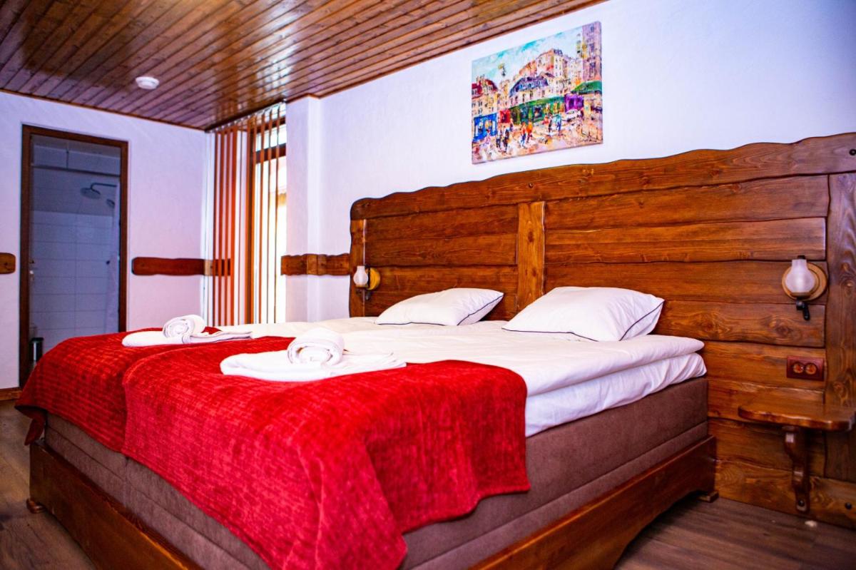 Double Room with Balcony photo 3