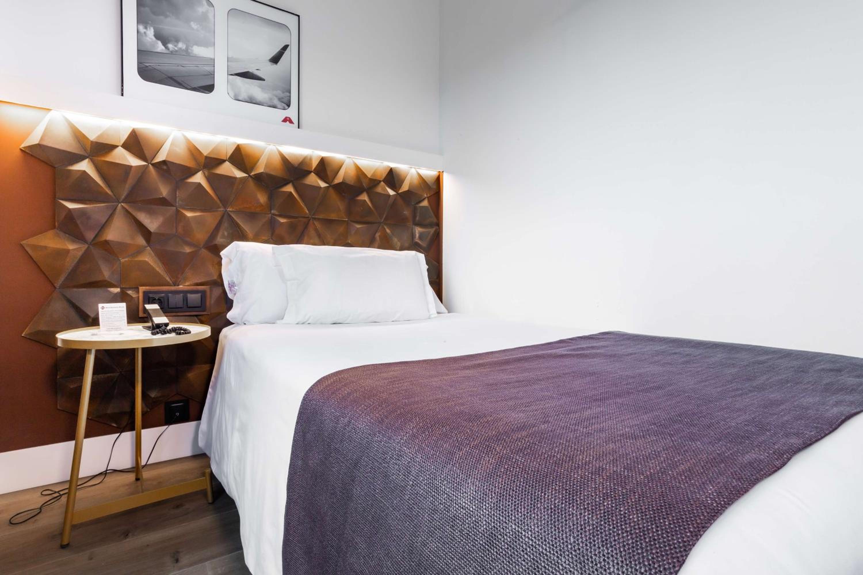 Single Room with Single Bed photo 3
