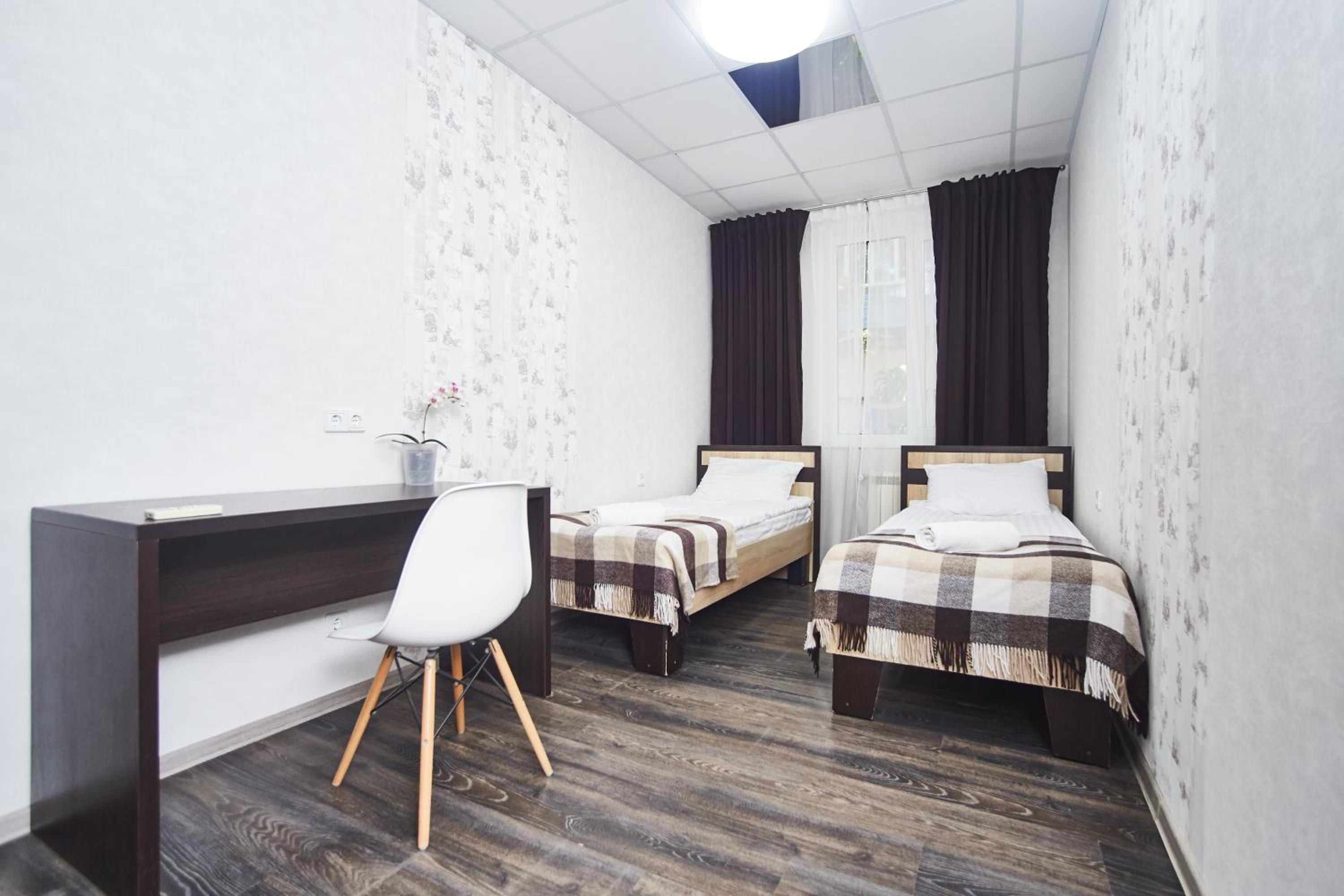 Twin Room with Private Bathroom photo 1