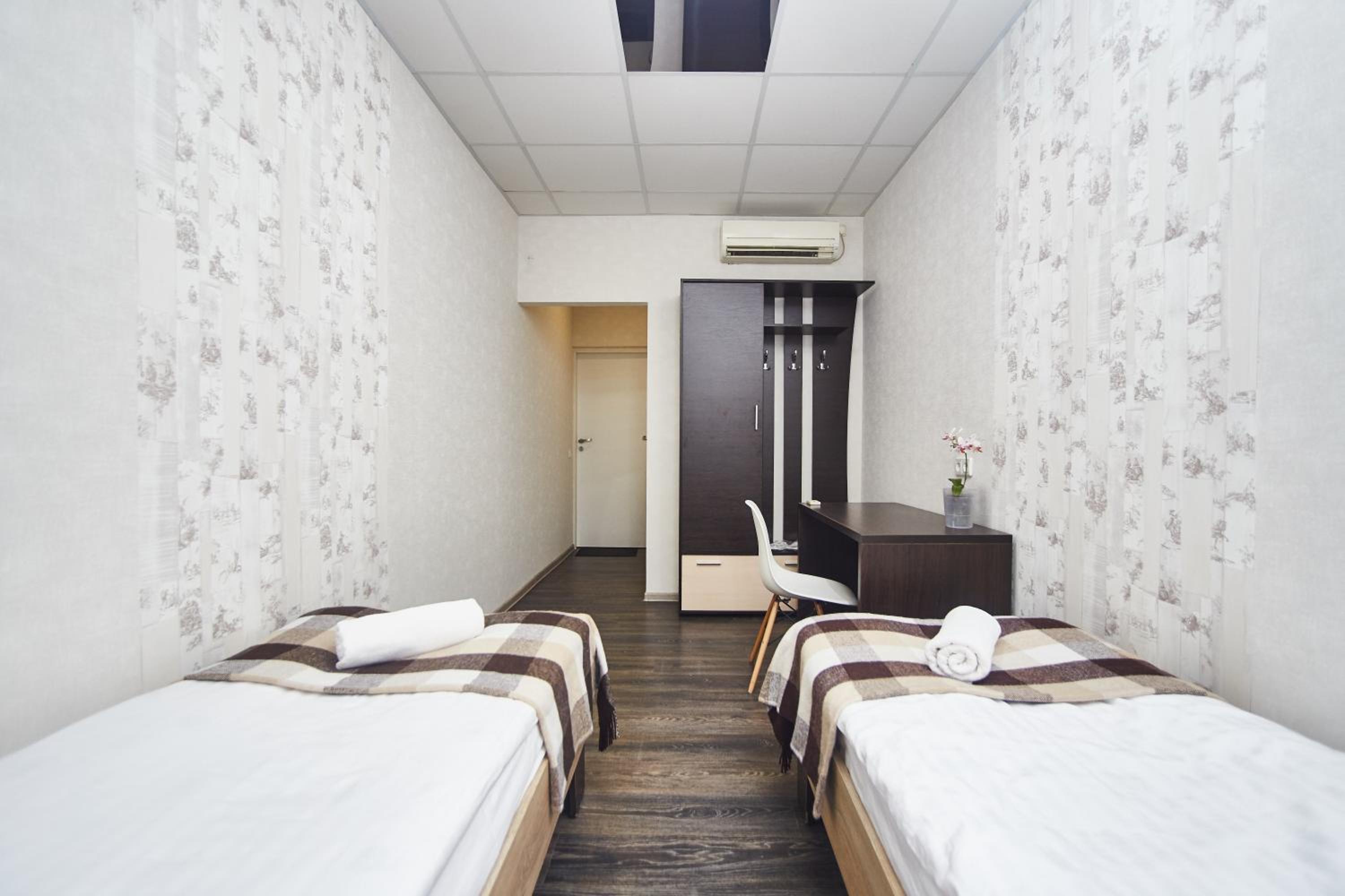 Twin Room with Private Bathroom